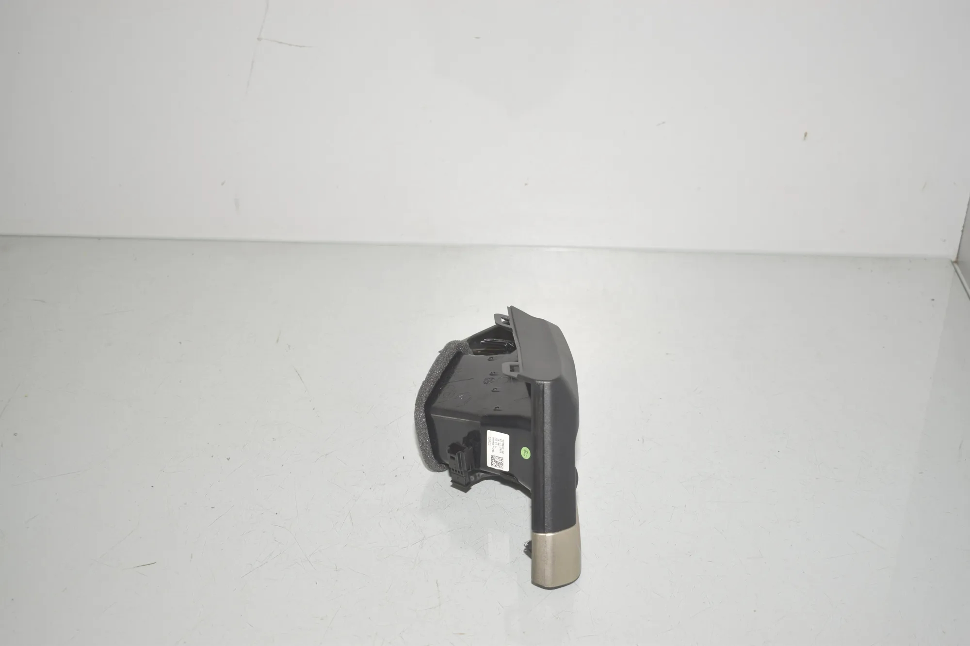 Dashboard Air Vents – OEM 9490657 · BMW iX (I20) (2021 - -) xDrive 40 2021 – 3