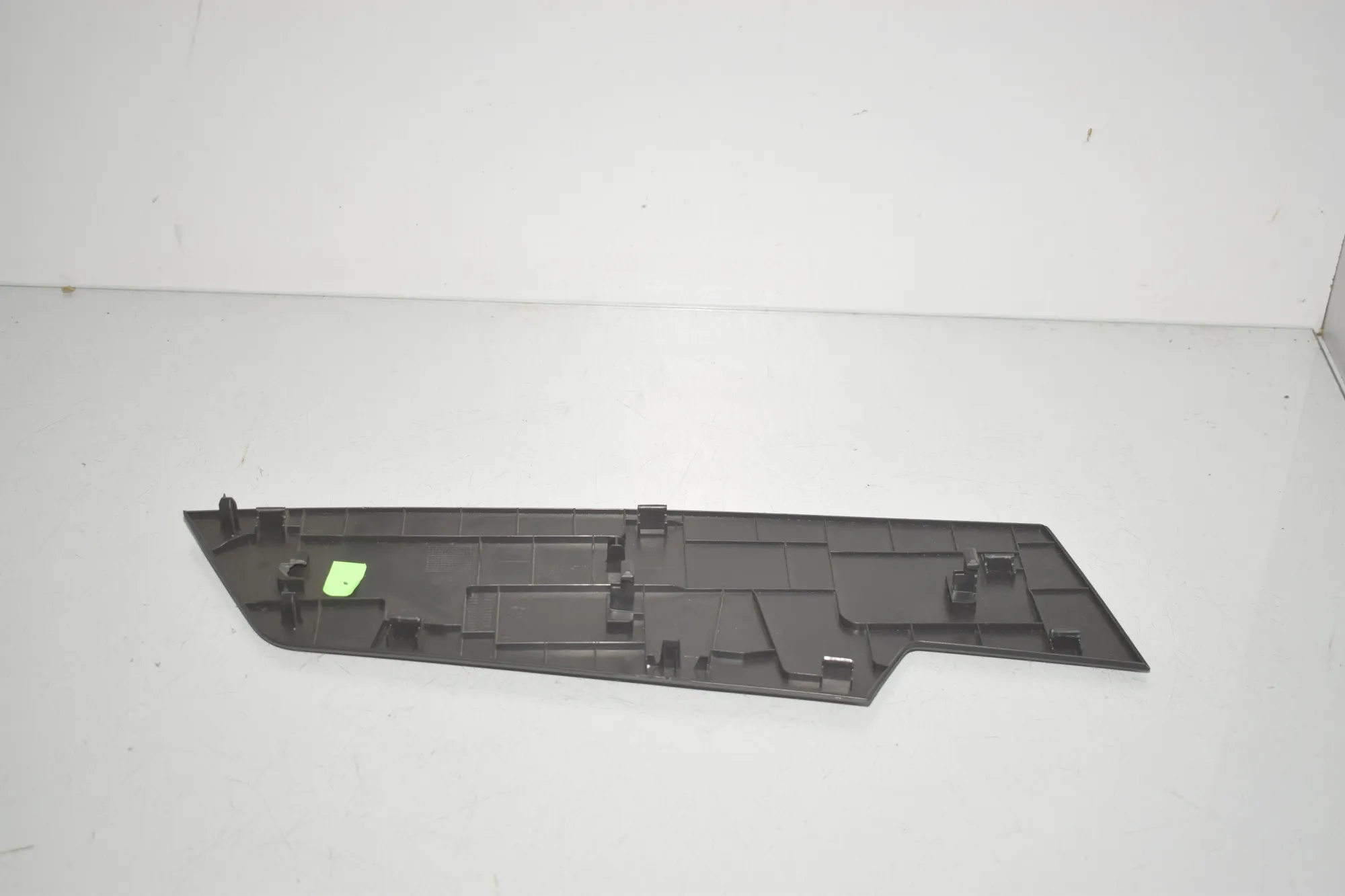 Other Interior Parts – OEM 9495979 · BMW iX (I20) (2021 - -) xDrive 40 2021 – 2