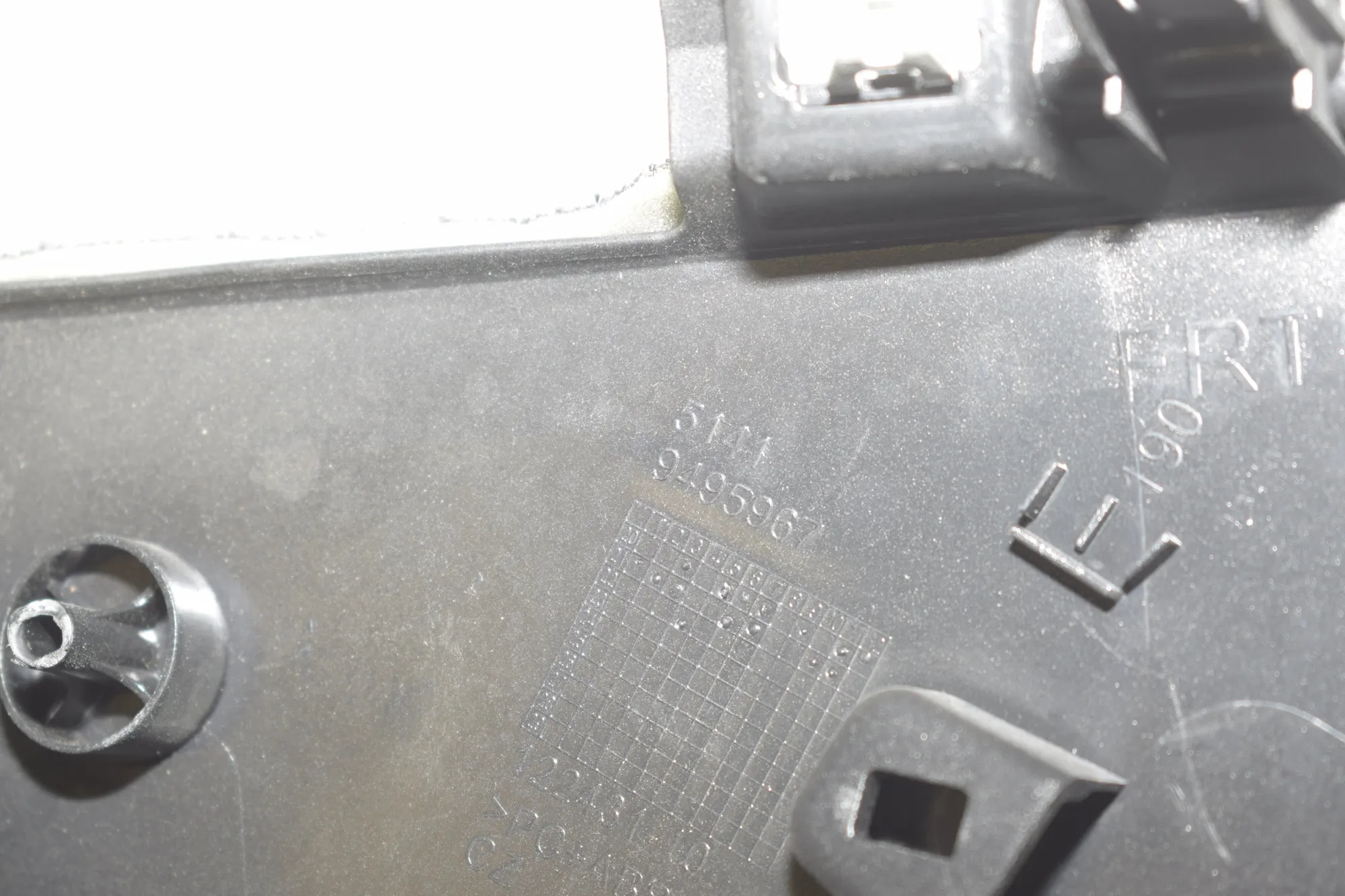 Other Interior Parts – OEM 9495967 · BMW iX (I20) (2021 - -) xDrive 40 2021 – 4