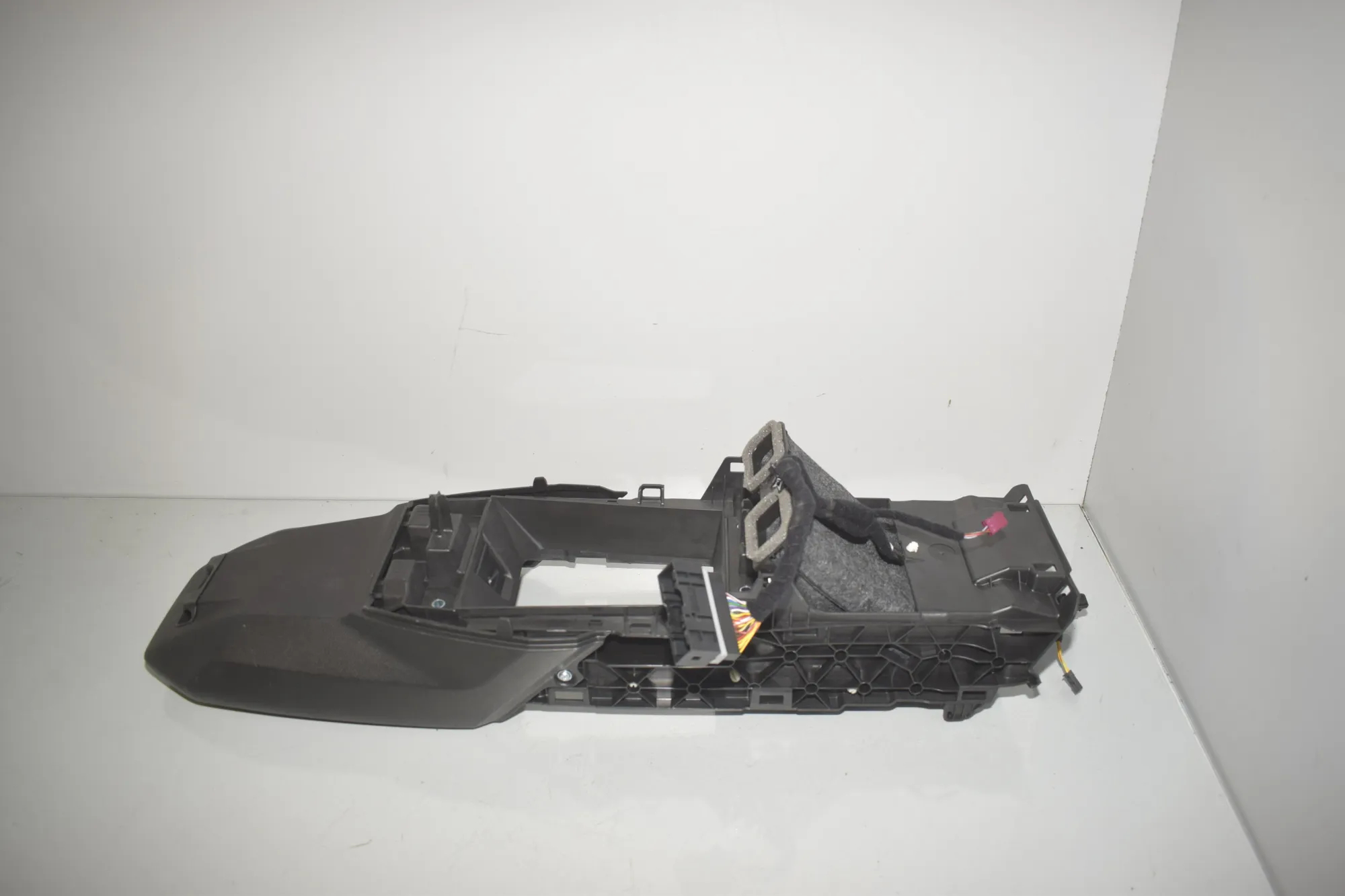 Other Interior Parts – OEM 2907562 · BMW iX (I20) (2021 - -) xDrive 40 2021