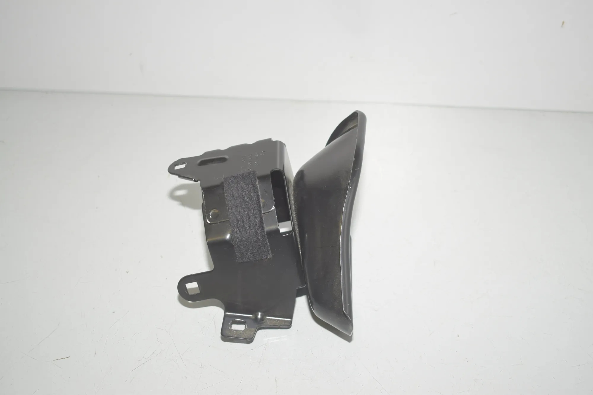 Bracket – OEM 6927169 · BMW iX (I20) (2021 - -) xDrive 40 2021 – 2