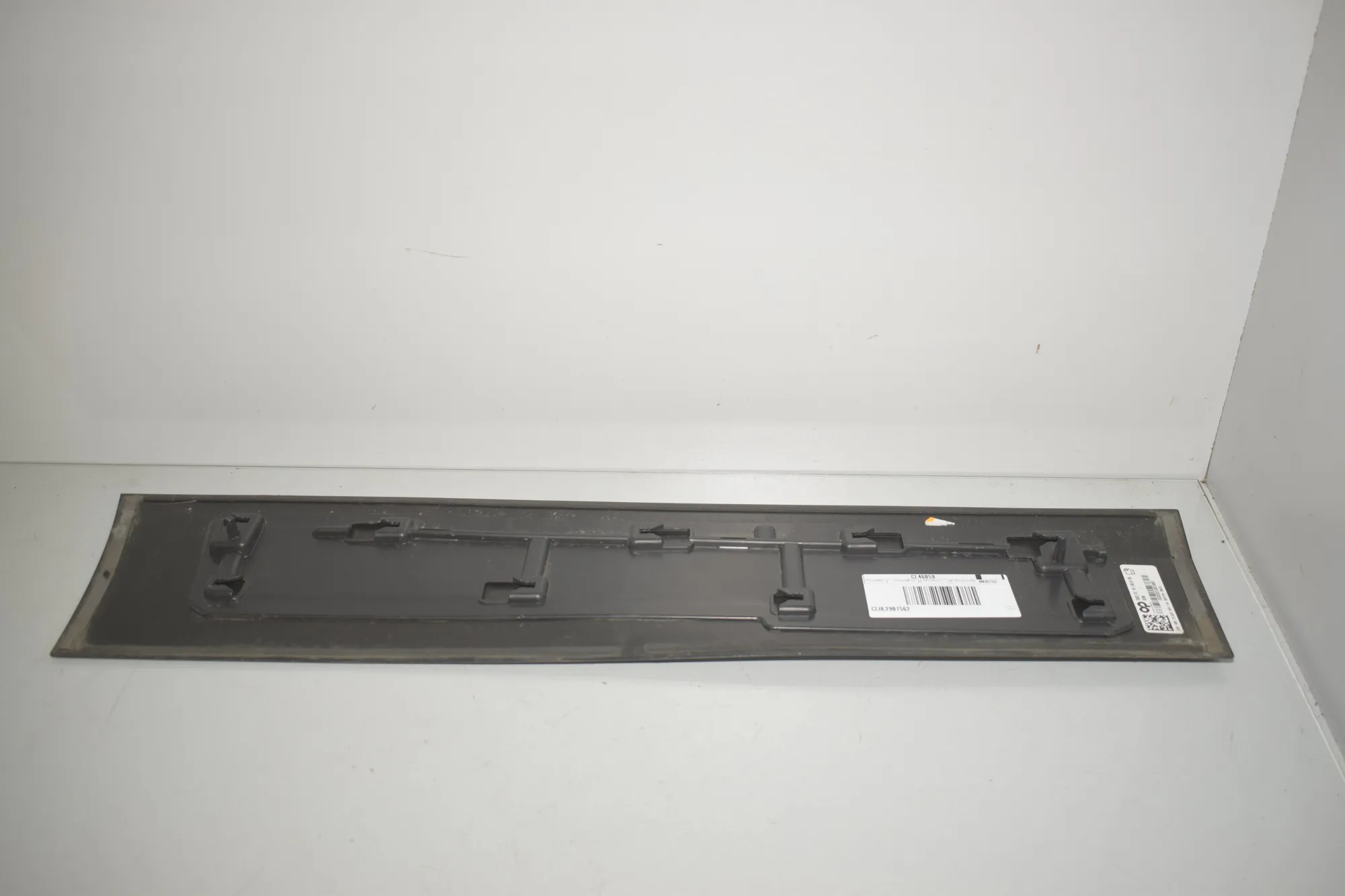 Rear Left Door Lower Molding – OEM 8497329 · BMW iX (I20) (2021 - -) xDrive 40 2021 – 3