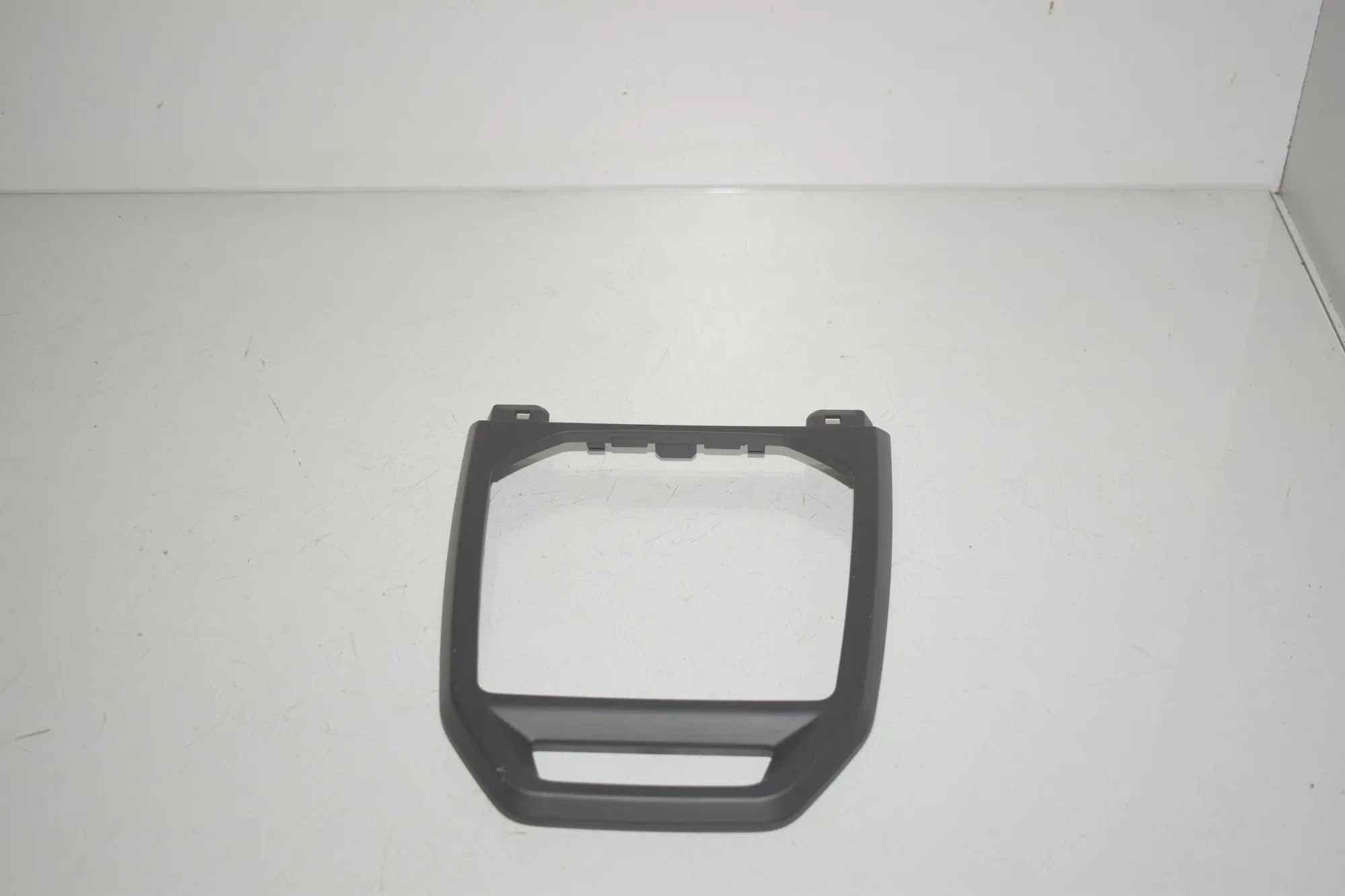 Other Interior Parts – OEM 9490590 · BMW iX (I20) (2021 - -) xDrive 40 2021 – 4