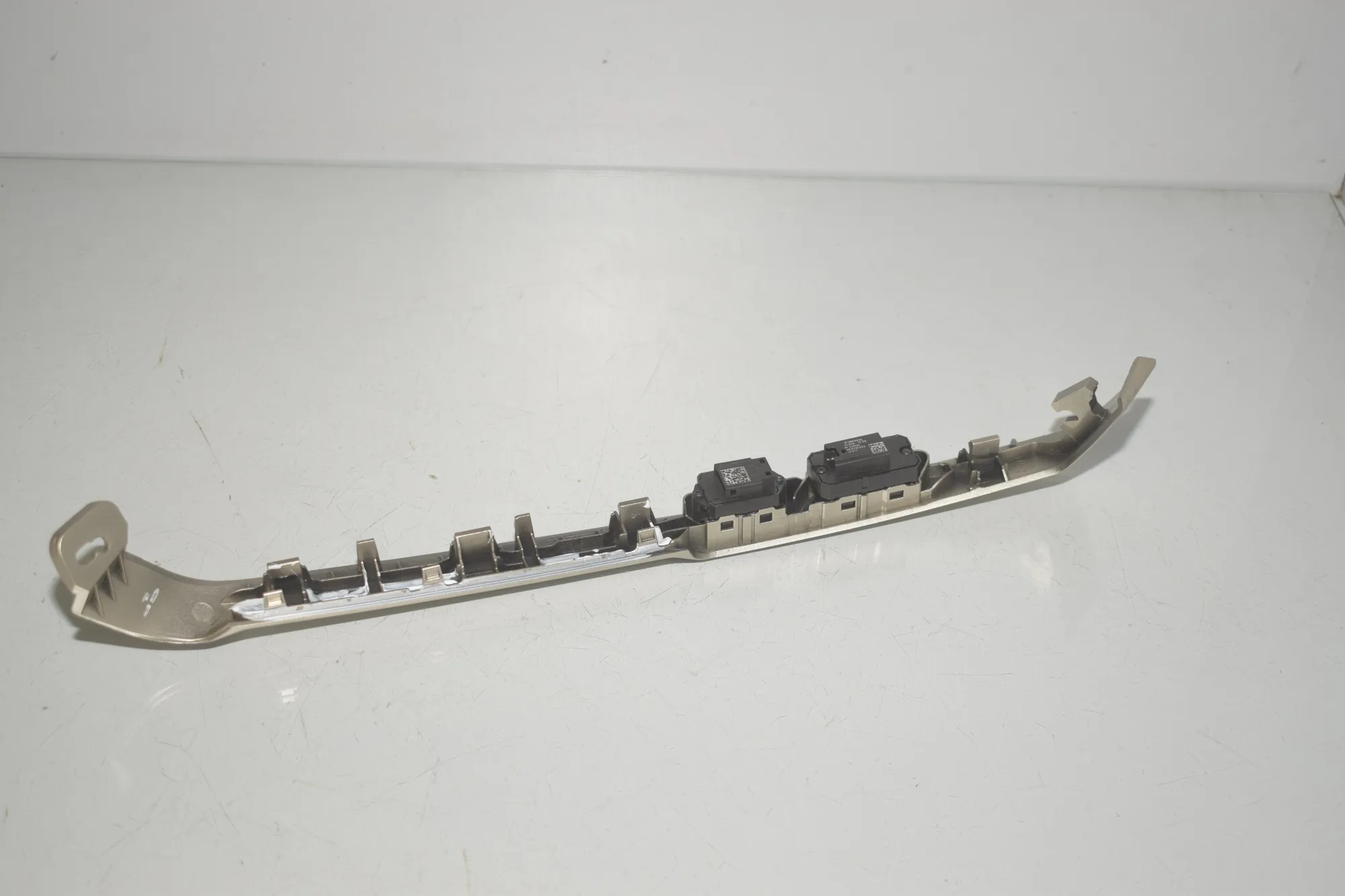 Other Trim Parts – OEM 9490012 · BMW iX (I20) (2021 - -) xDrive 40 2021 – 3