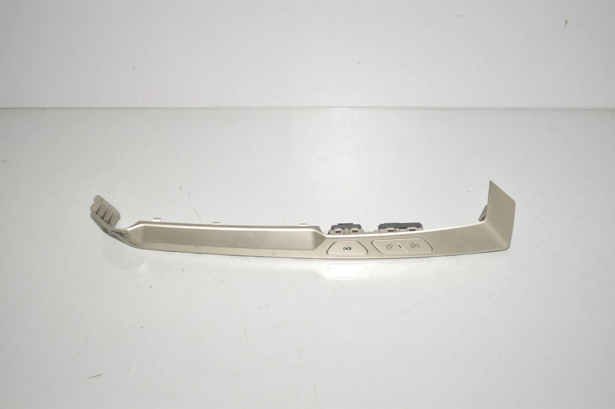 Other Trim Parts – OEM 9490012 · BMW iX (I20) (2021 - -) xDrive 40 2021