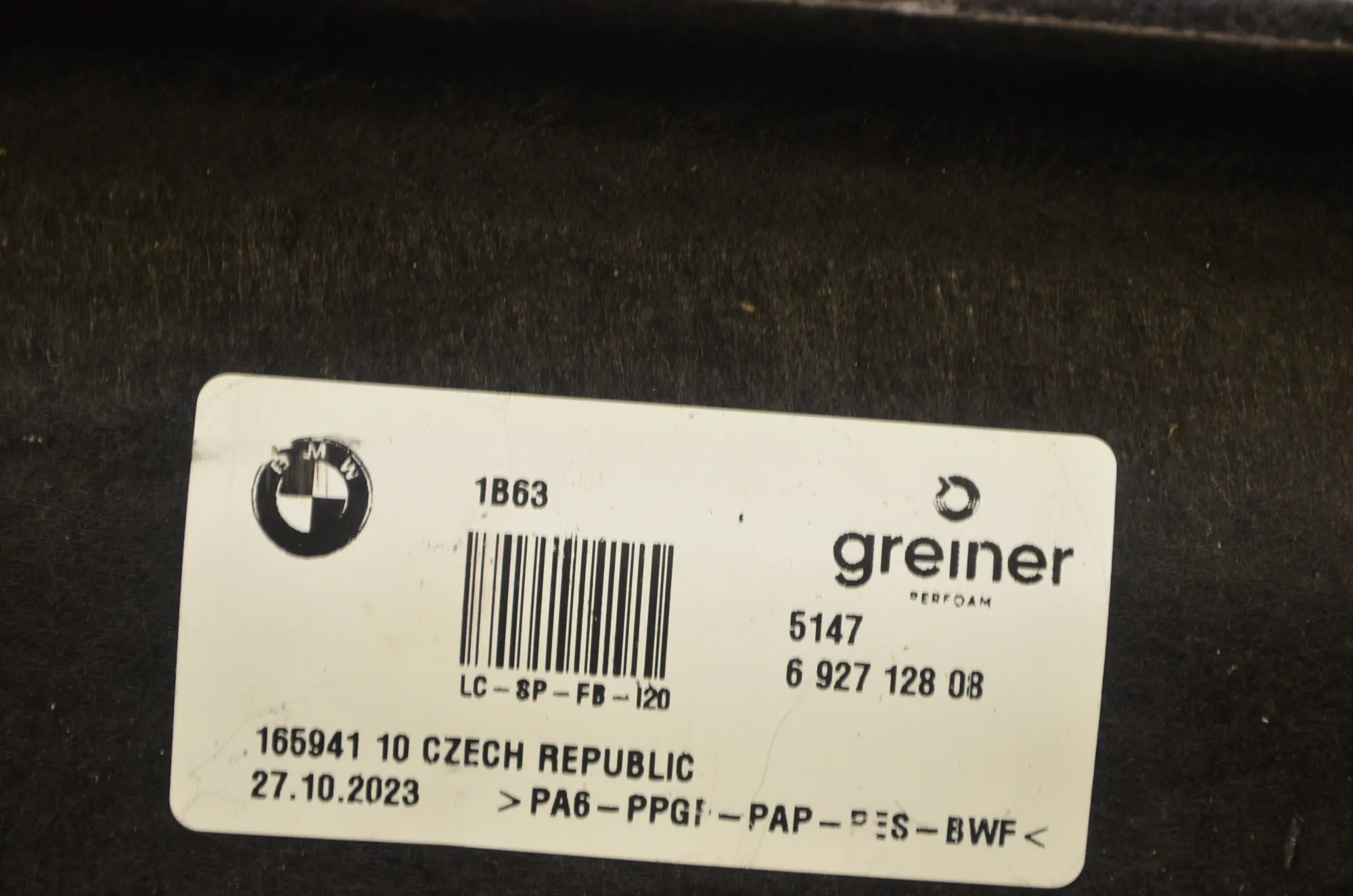 Right Side Trunk Trim – OEM 6927128 · BMW iX (I20) (2021 - -) xDrive 40 2021 – 4
