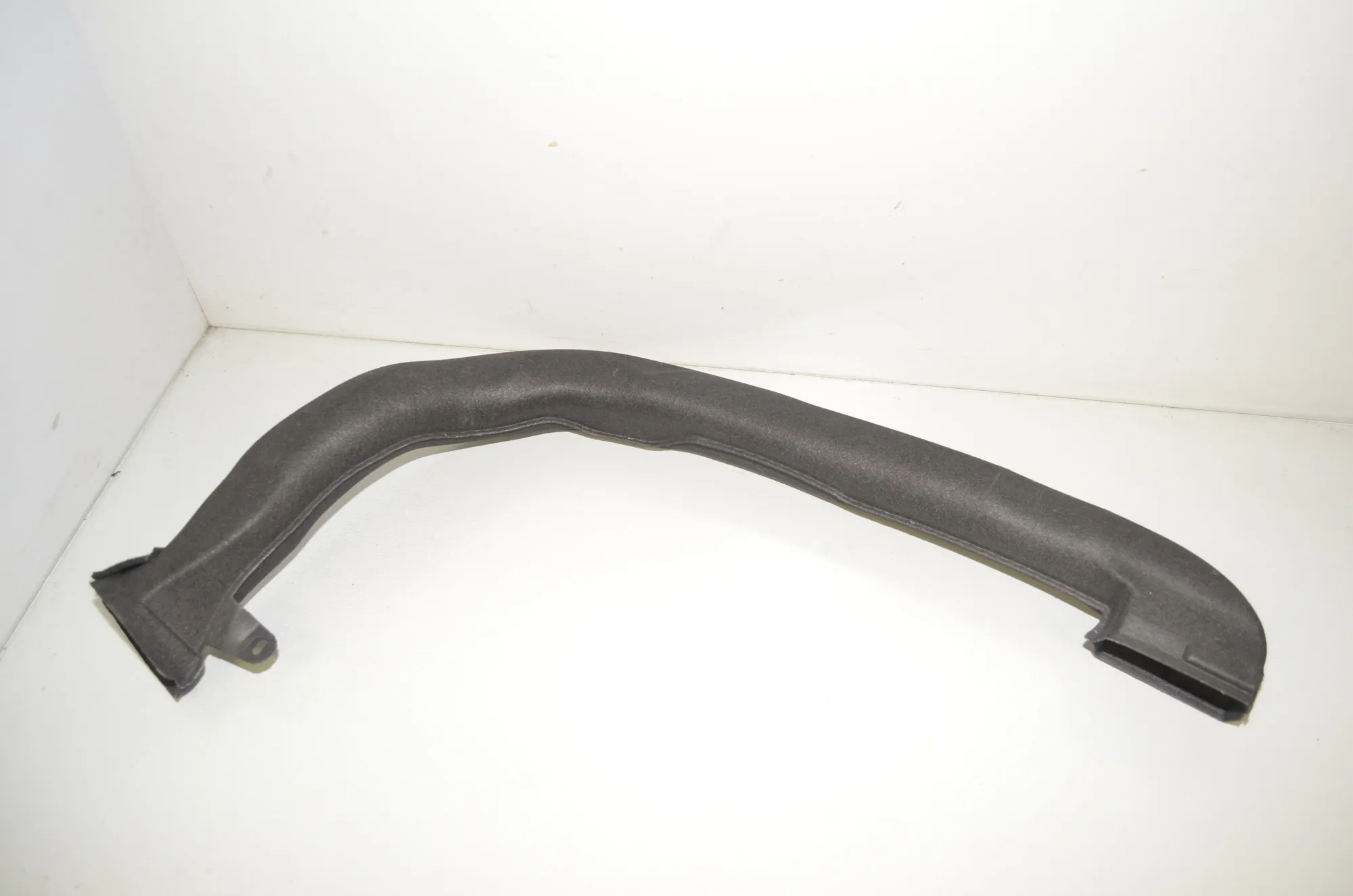 Interior Air Duct Channel – OEM 9490689 · BMW iX (I20) (2021 - -) xDrive 40 2021 – 4