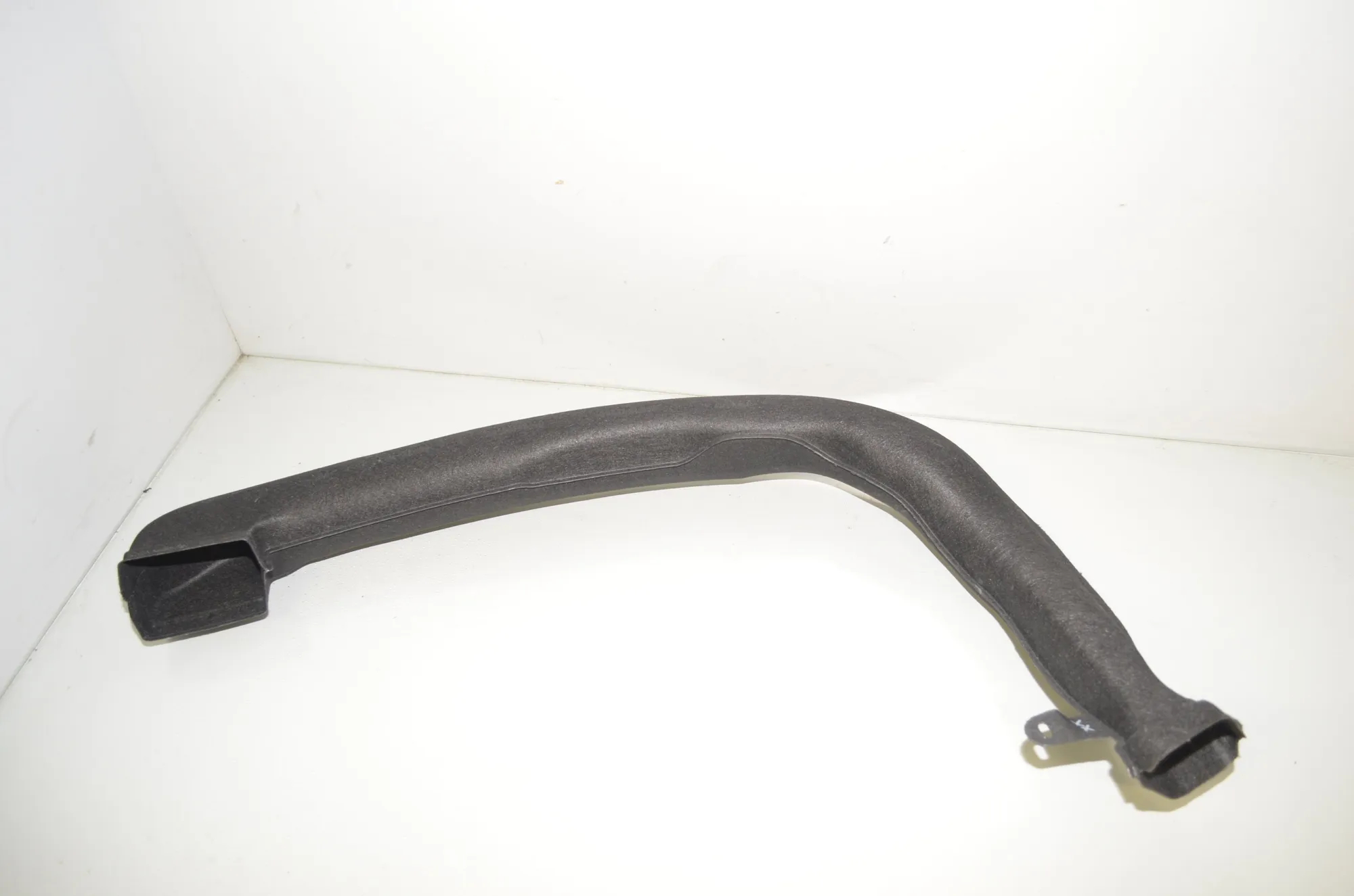 Interior Air Duct Channel – OEM 9490689 · BMW iX (I20) (2021 - -) xDrive 40 2021 – 2