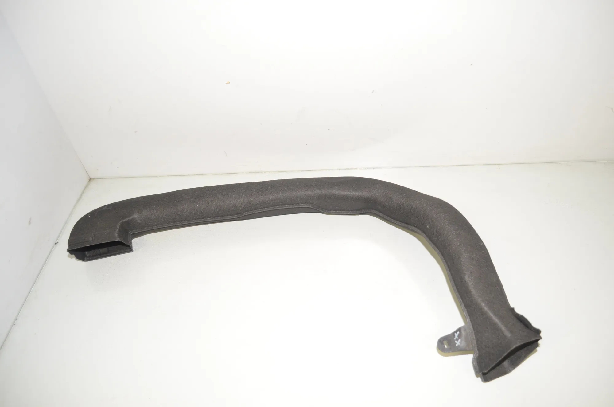 Interior Air Duct Channel – OEM 9490690 · BMW iX (I20) (2021 - -) xDrive 40 2021 – 2
