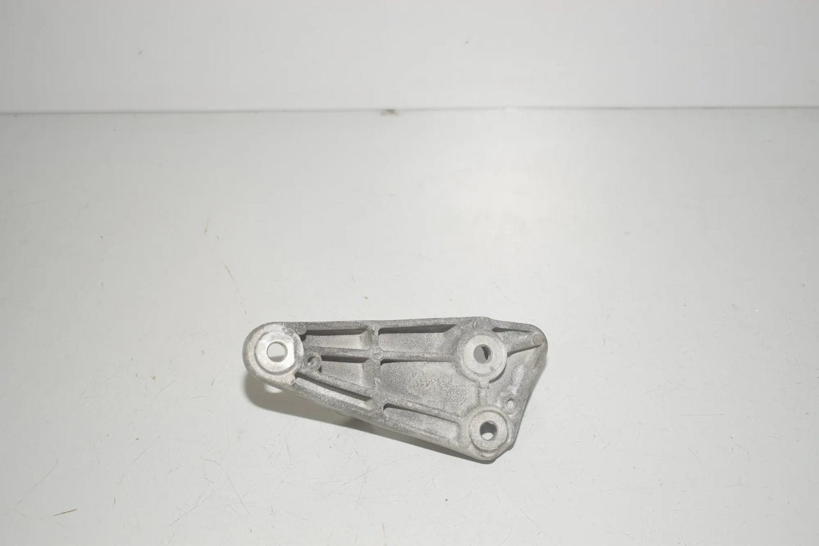 Bracket – OEM 8513419 · BMW 2 Active Tourer (U06) (2021 - -) 218i 2023