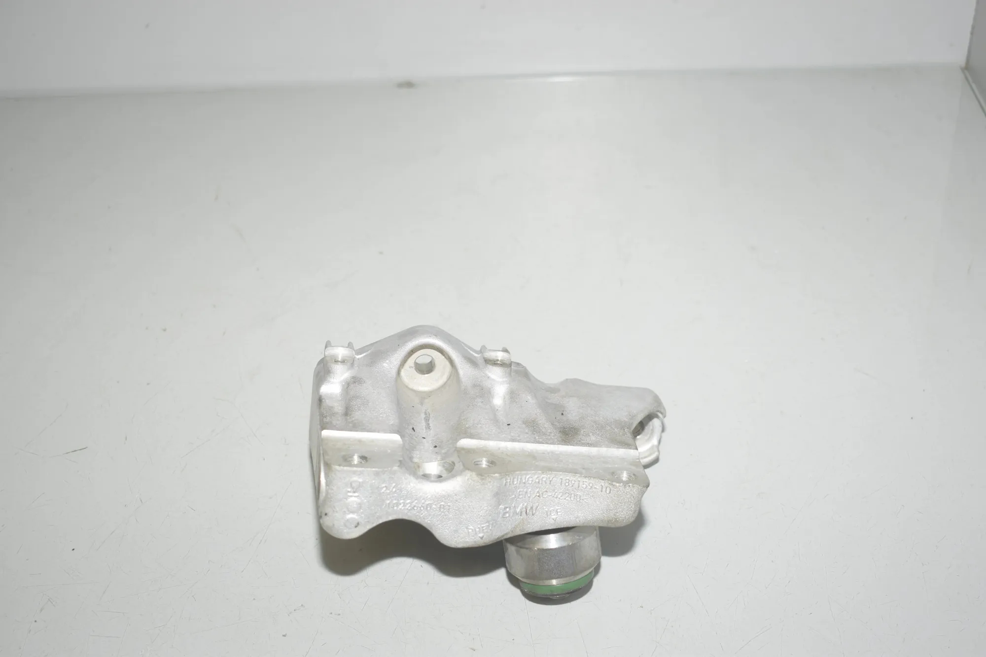 Bracket – OEM 189159-10 · BMW 2 Active Tourer (U06) (2021 - -) 218i 2023 – 3