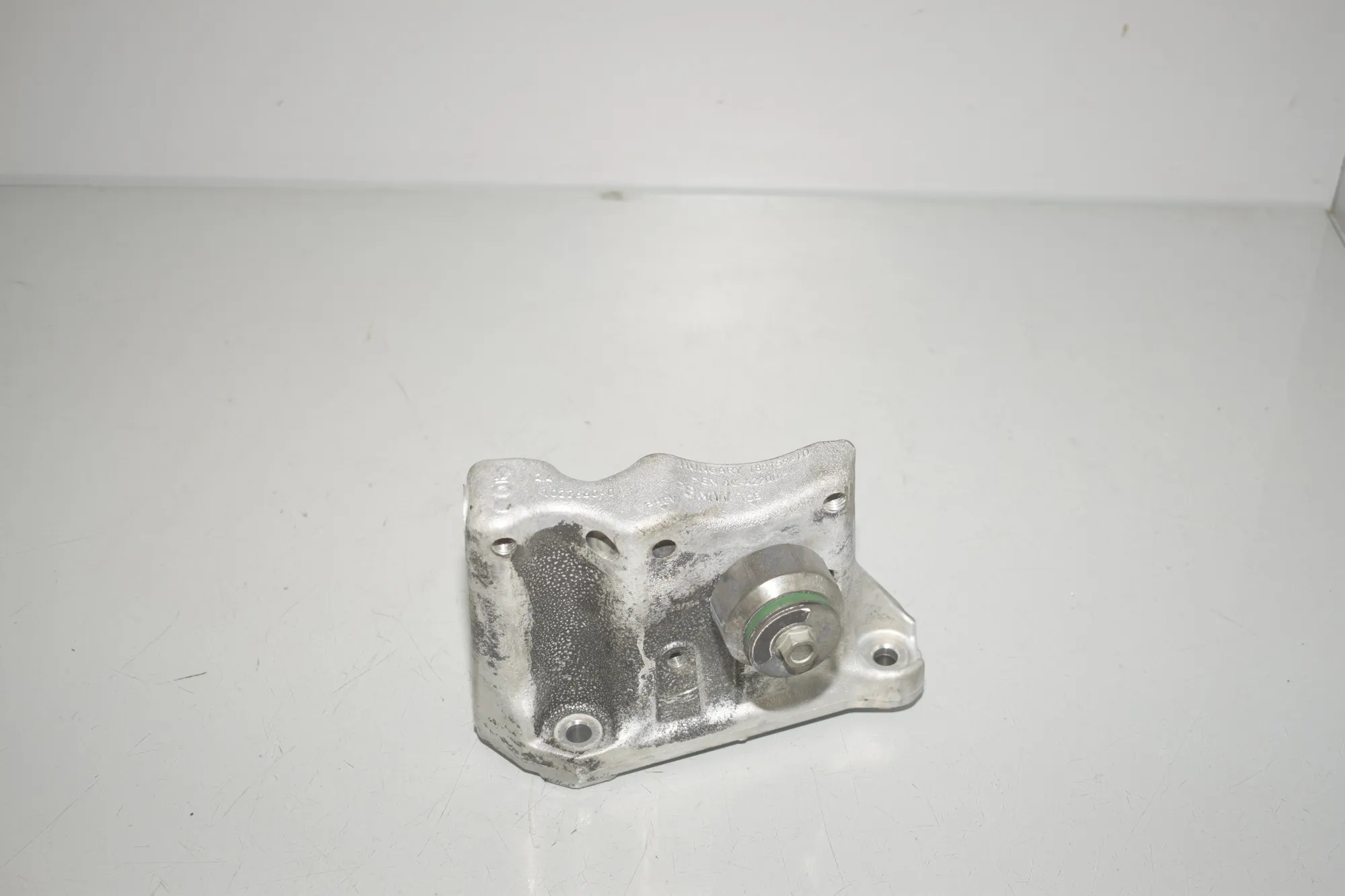 Bracket – OEM 189159-10 · BMW 2 Active Tourer (U06) (2021 - -) 218i 2023 – 2