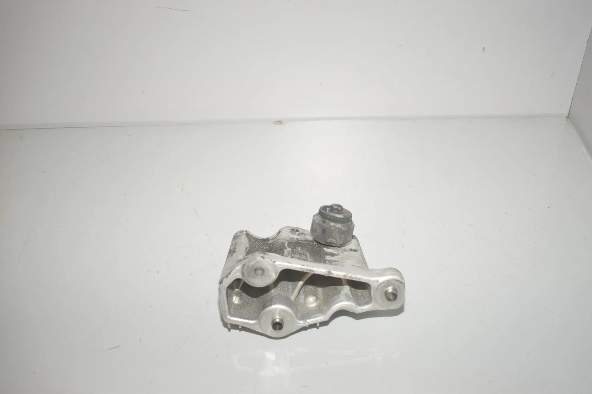 Bracket – OEM 189159-10 · BMW 2 Active Tourer (U06) (2021 - -) 218i 2023