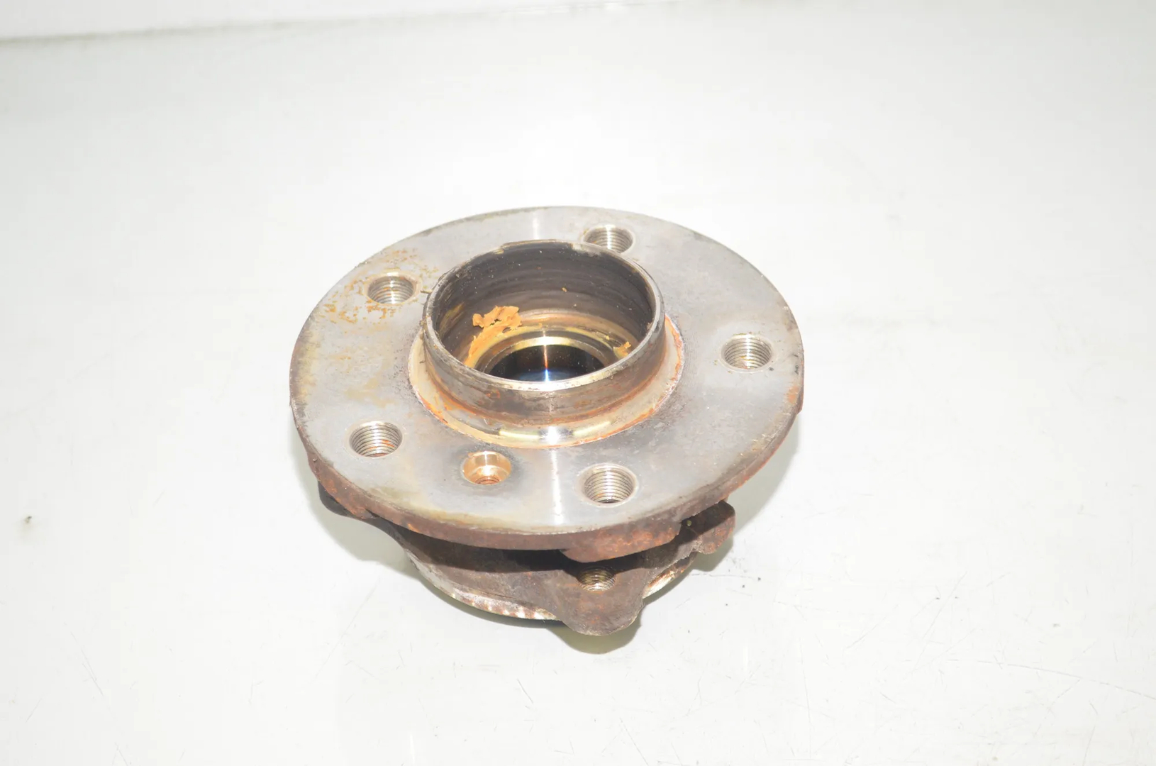 Front Left Wheel Bearing – OEM 8845775 · BMW X1 (F48) xDrive 25 i 2020 – 2