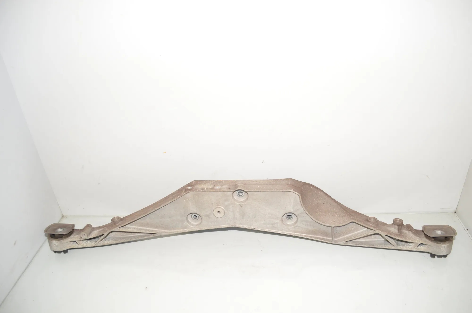 Rear Differential Bracket – OEM 6858474 · BMW X1 (F48) xDrive 25 i 2020 – 4