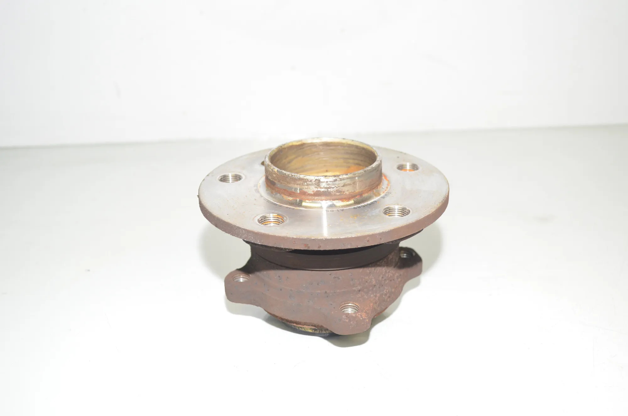 Rear Left Wheel Bearing – OEM 6851589 · BMW X1 (F48) xDrive 25 i 2020 – 2
