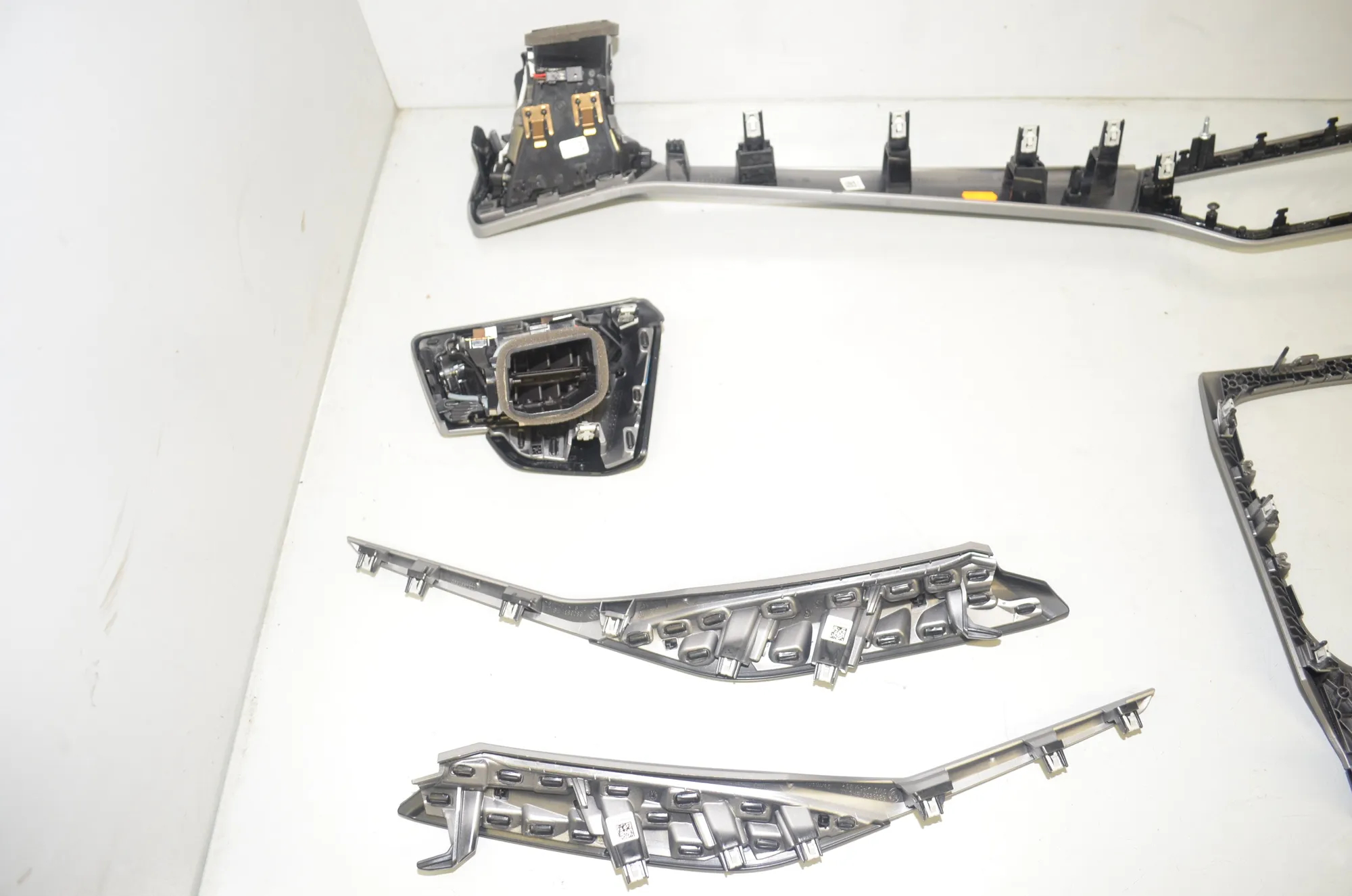 Interior Trim Strips Kit – OEM 6806783 · BMW 3 Touring (G21) (2019 - -) 320 d 2020 – 5
