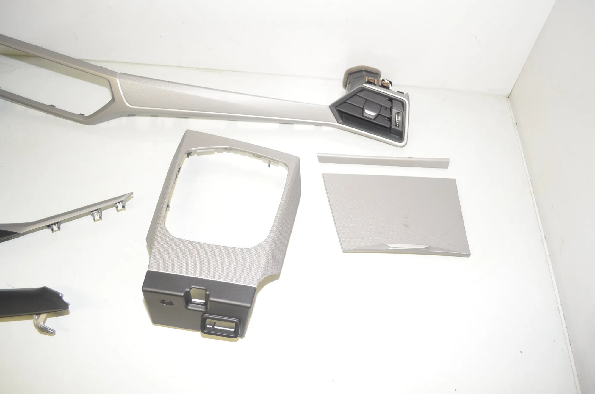Interior Trim Strips Kit – OEM 6806783 · BMW 3 Touring (G21) (2019 - -) 320 d 2020 – 3