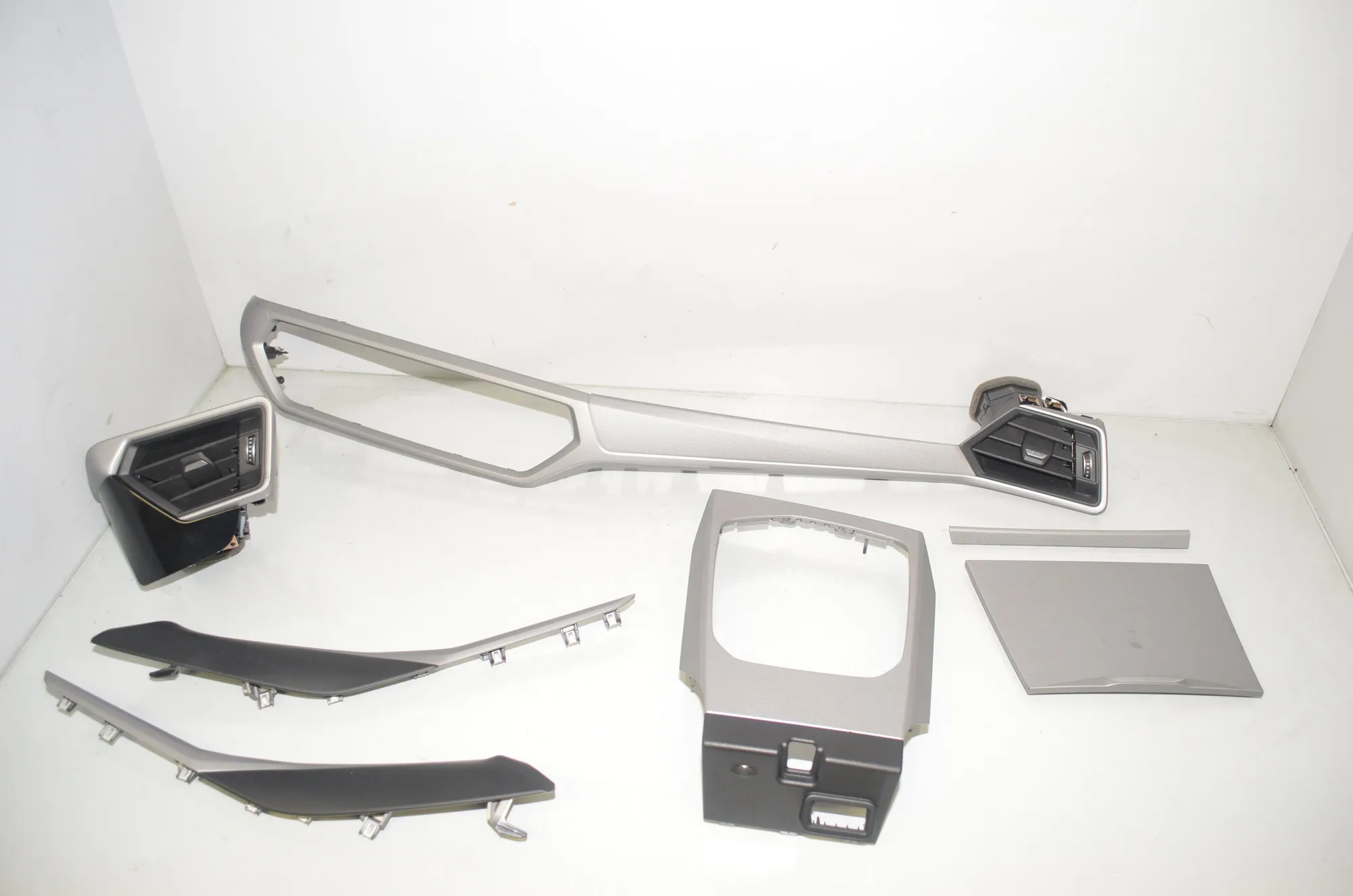 Interior Trim Strips Kit – OEM 6806783 · BMW 3 Touring (G21) (2019 - -) 320 d 2020