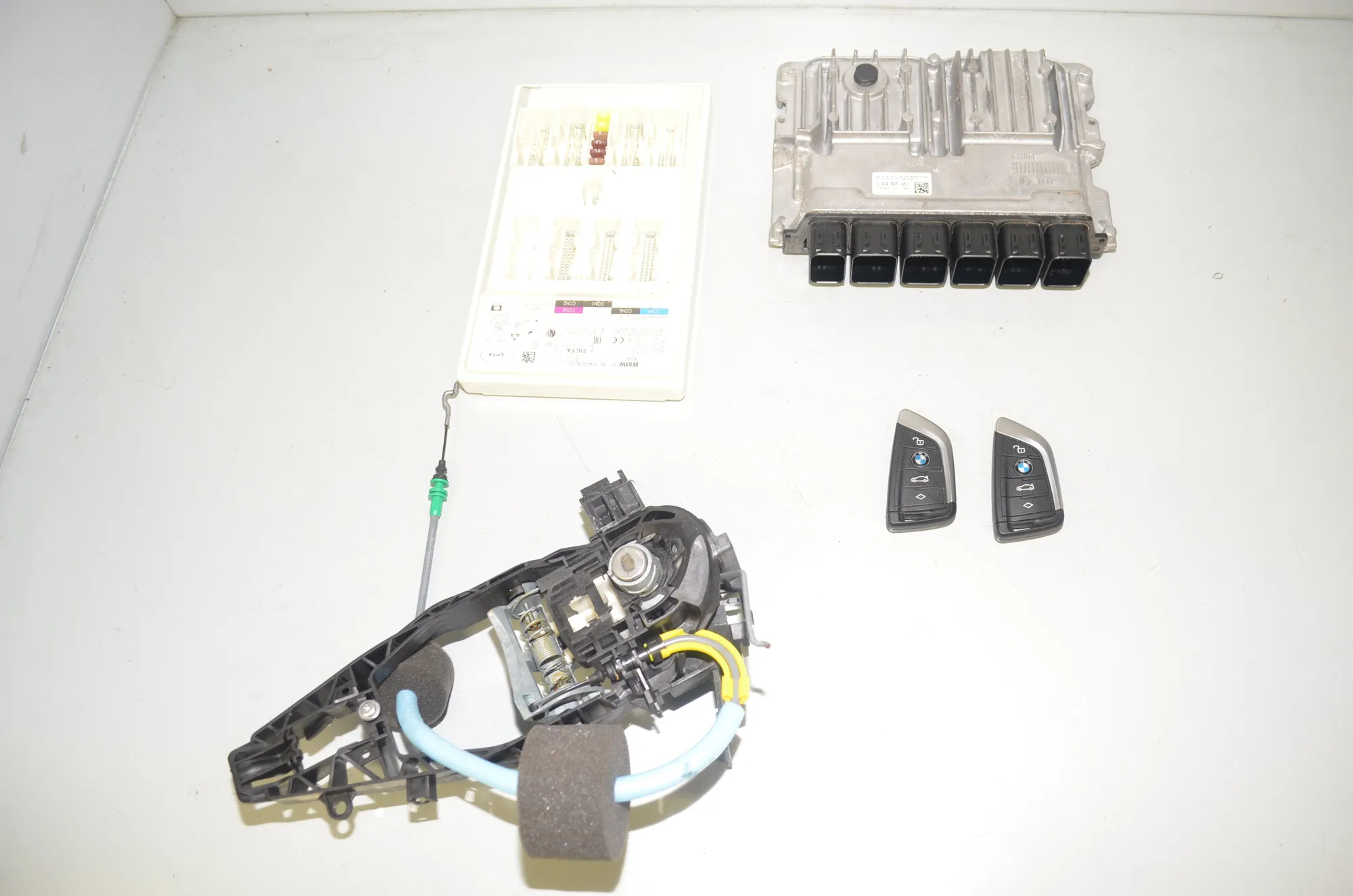Engine Ignition ECU Set – OEM 9881777 · BMW 3 Touring (G21) (2019 - -) 320 d 2020