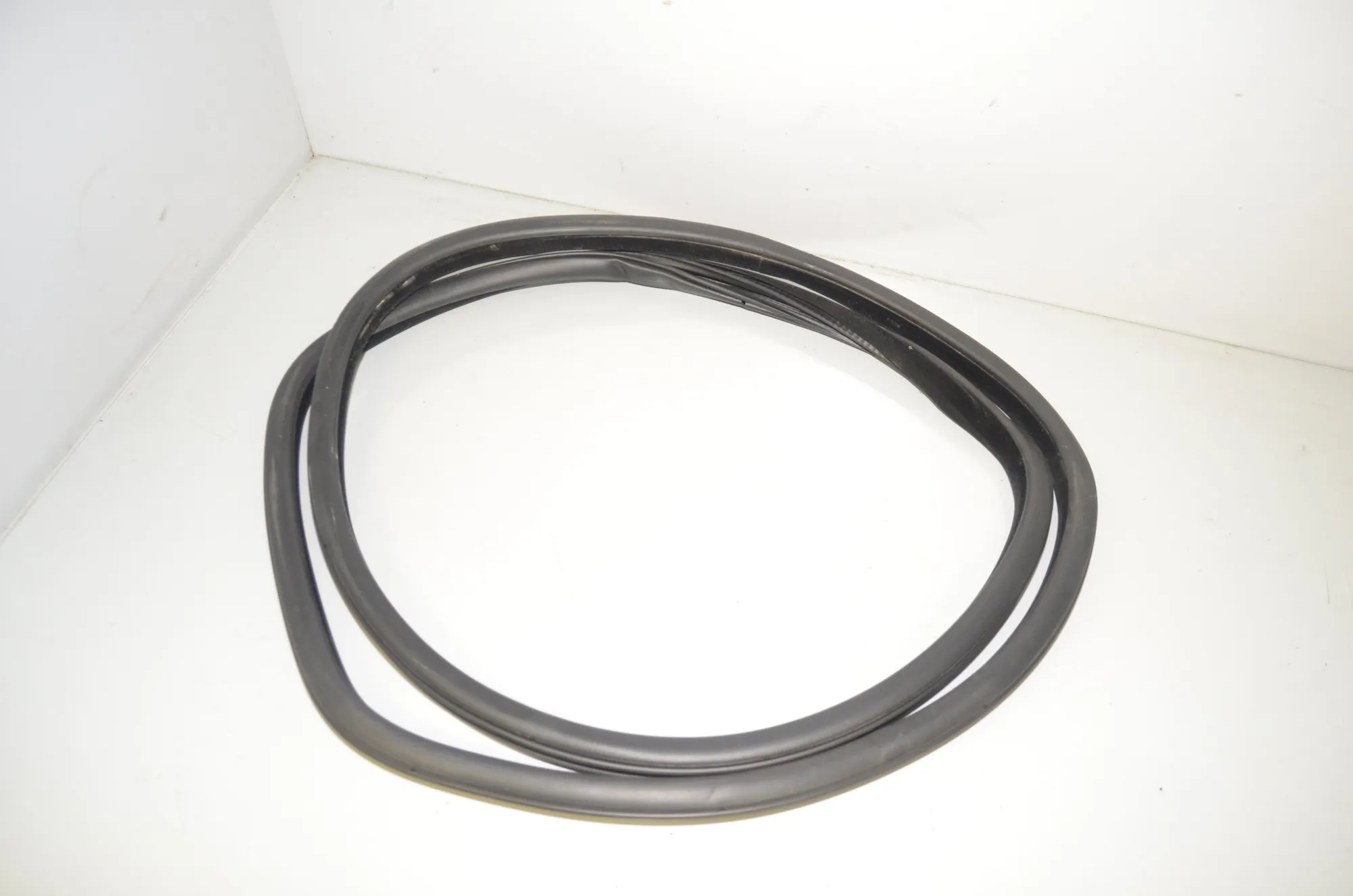 Rear Right Door Seal Rubber – OEM 7199770 · BMW 5 Touring (F11) 530 d 2011 – 3
