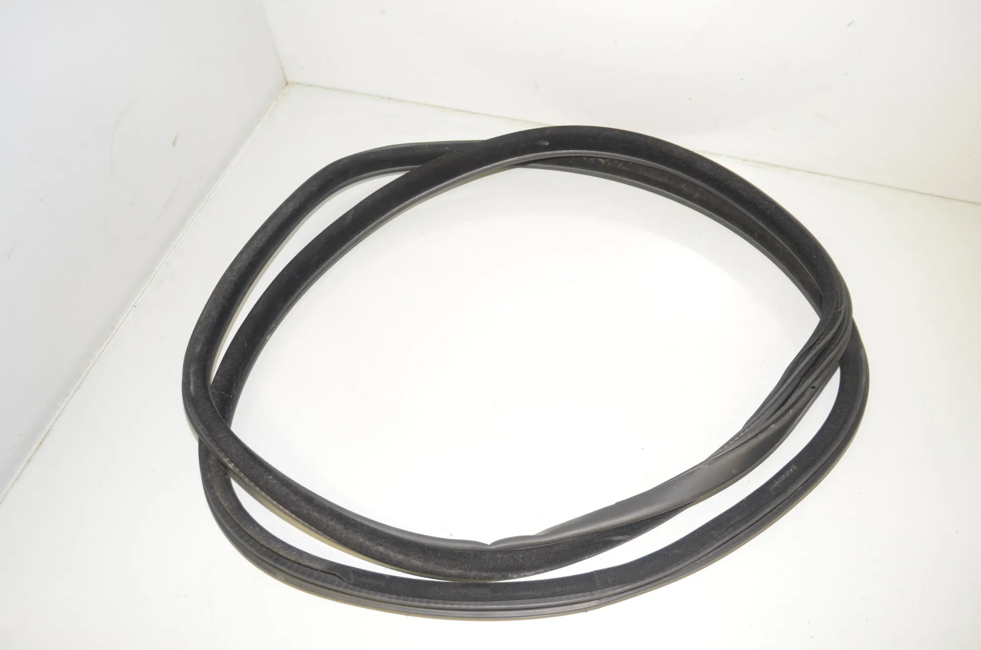 Rear Right Door Seal Rubber – OEM 7199770 · BMW 5 Touring (F11) 530 d 2011 – 2