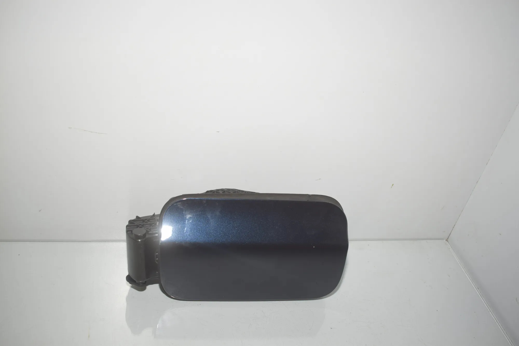 Fuel Tank Flap Cap – OEM 7217767 · BMW 5 Touring (F11) 530 d 2011 – 3