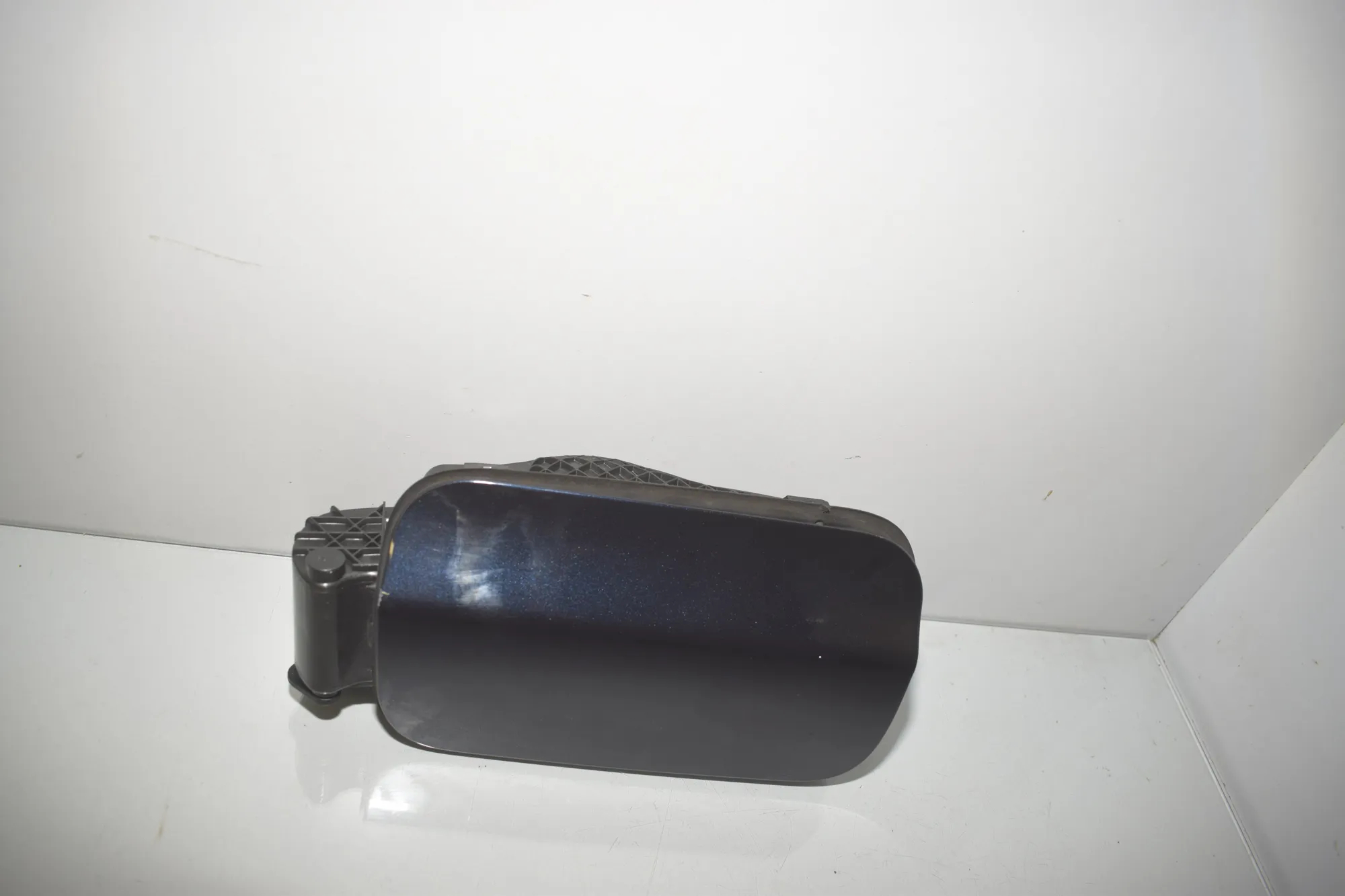 Fuel Tank Flap Cap – OEM 7217767 · BMW 5 Touring (F11) 530 d 2011 – 4
