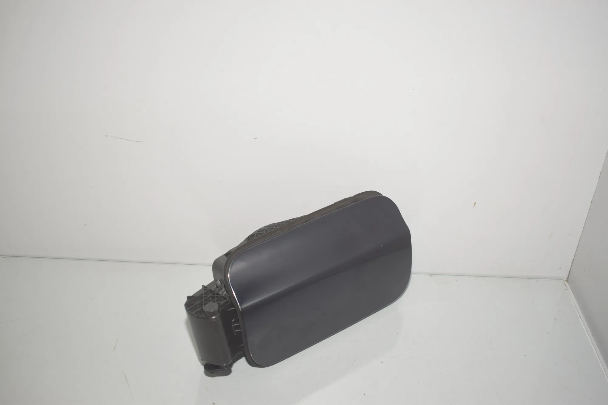 Fuel Tank Flap Cap – OEM 7217767 · BMW 5 Touring (F11) 530 d 2011