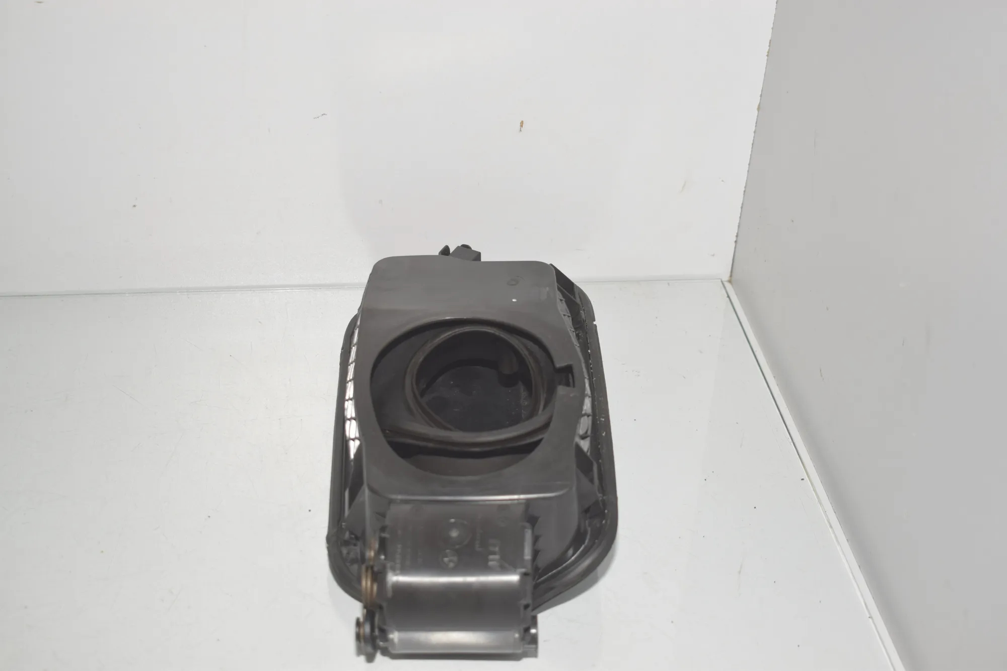 Fuel Tank Flap Cap – OEM 7217767 · BMW 5 Touring (F11) 530 d 2011 – 5