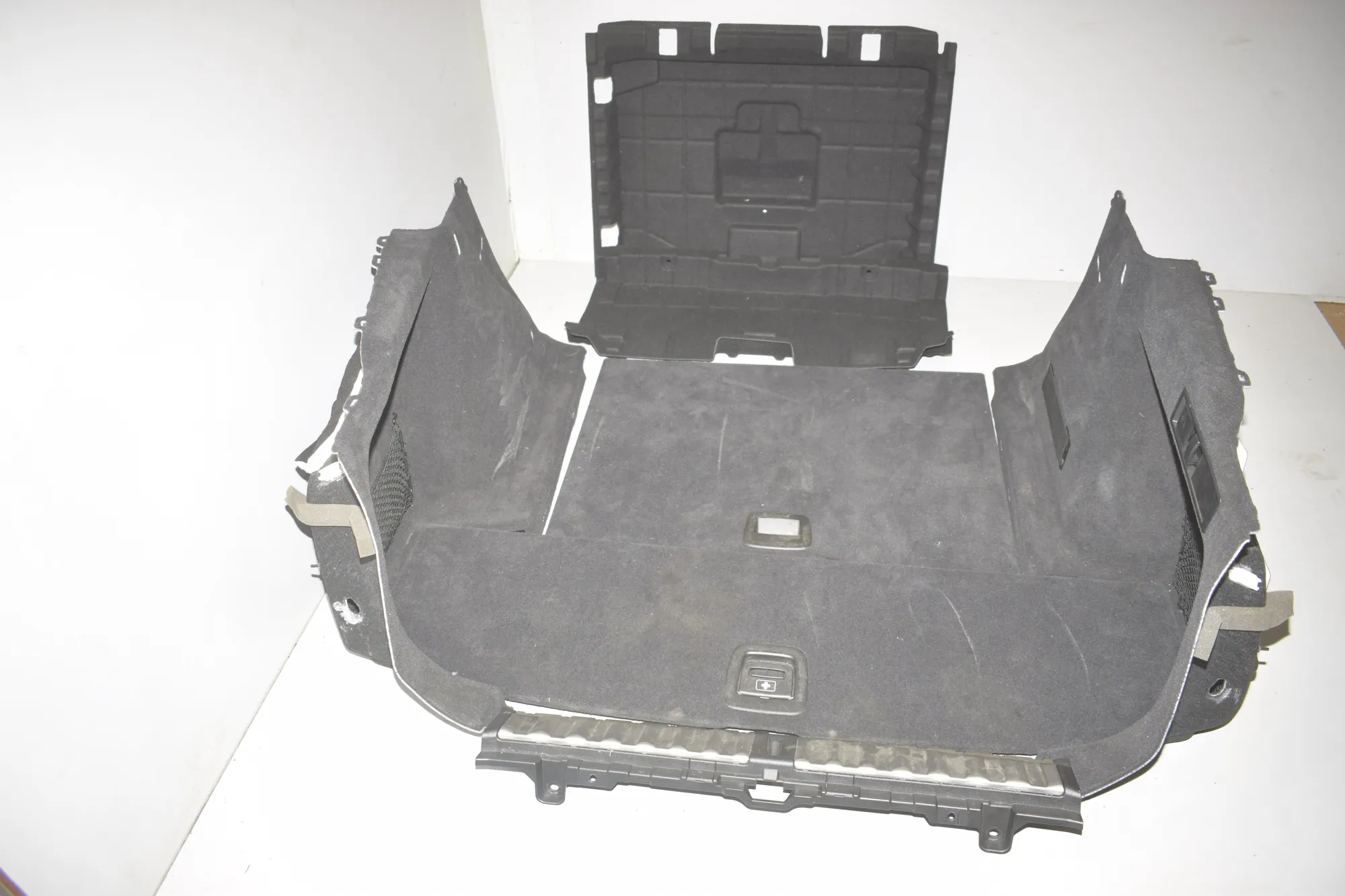 Trunk Trim Kit – OEM 6996020 · BMW 3 Touring (G21) (2019 - -) 320 d 2020