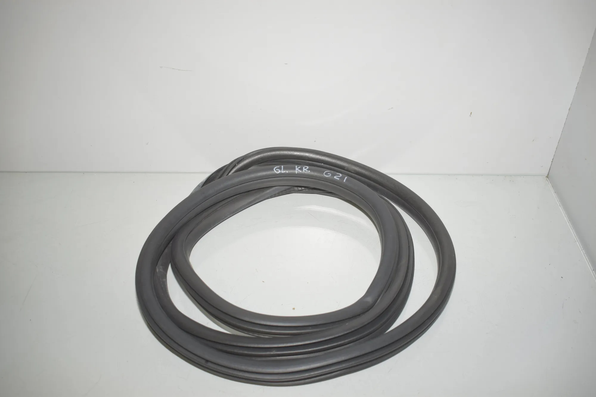 Rear Left Door Seal Rubber – OEM 9466618 · BMW 3 Touring (G21) (2019 - -) 320 d 2020