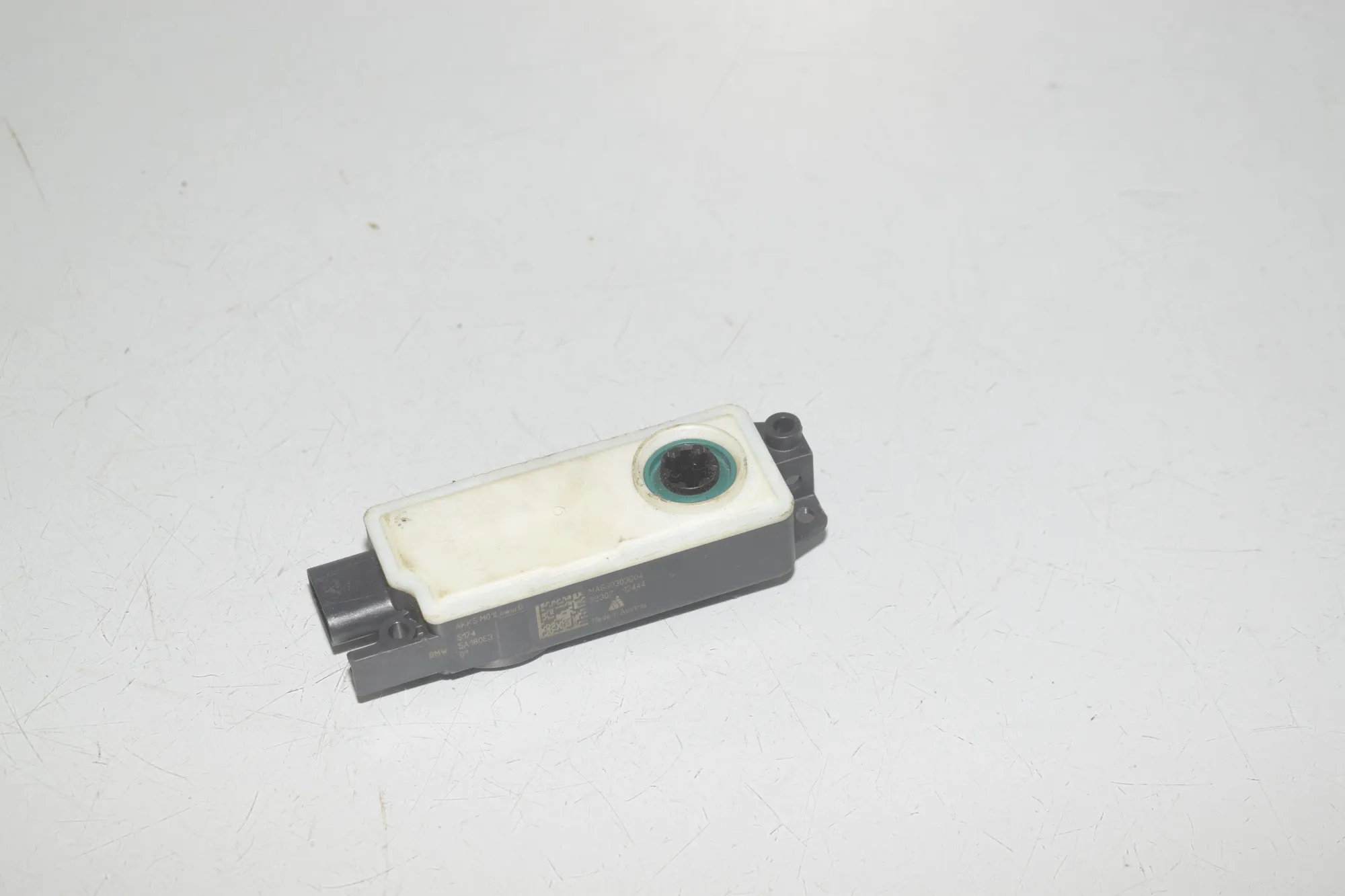 Air Flap Motor – OEM 5A180E3 · BMW iX (I20) (2021 - -) xDrive 40 2021 – 2