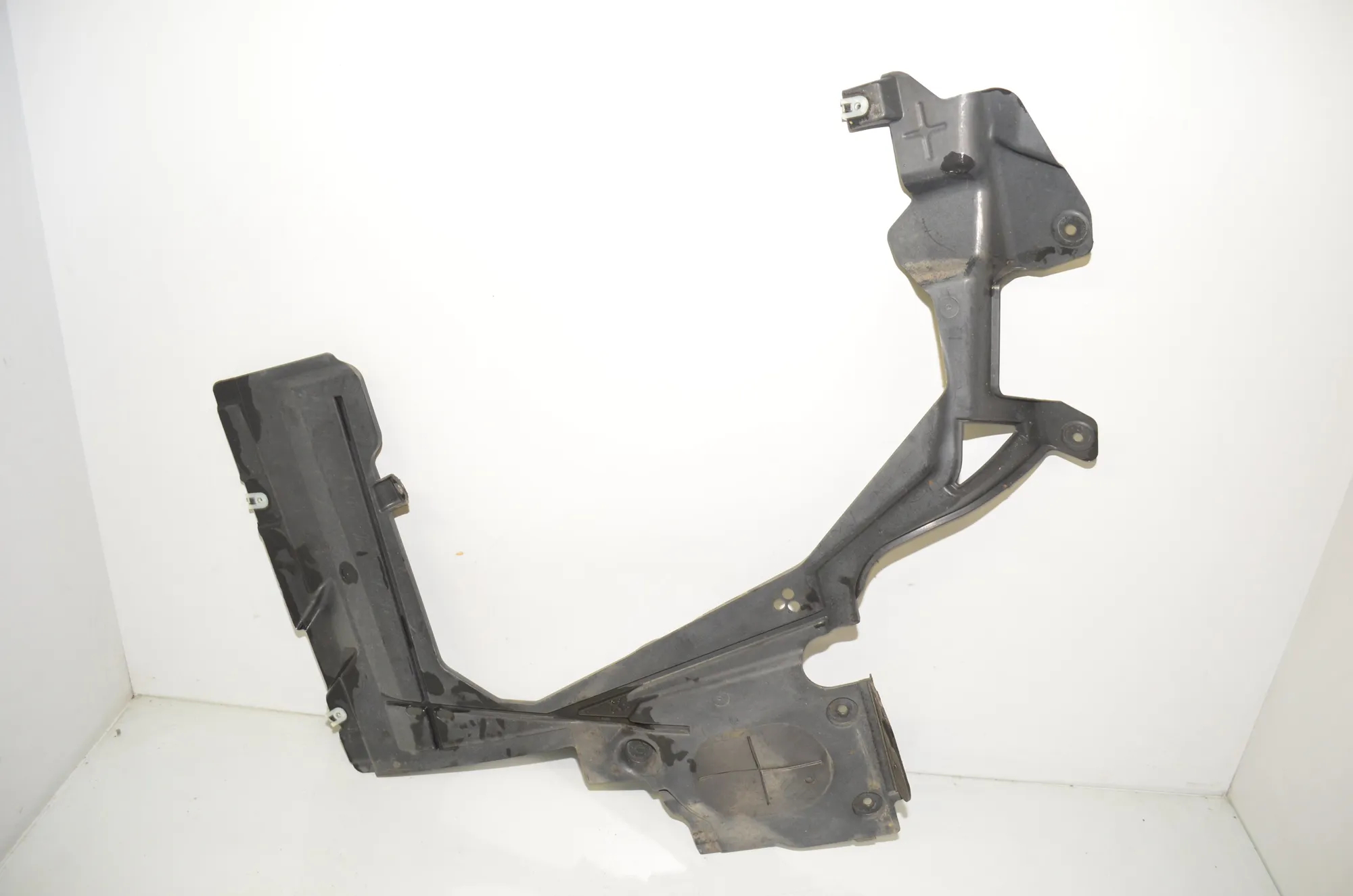 Rear Right Underbody Cover – OEM 7290812 · BMW 2 Active Tourer (F45) 220 d xDrive 2014 – 3