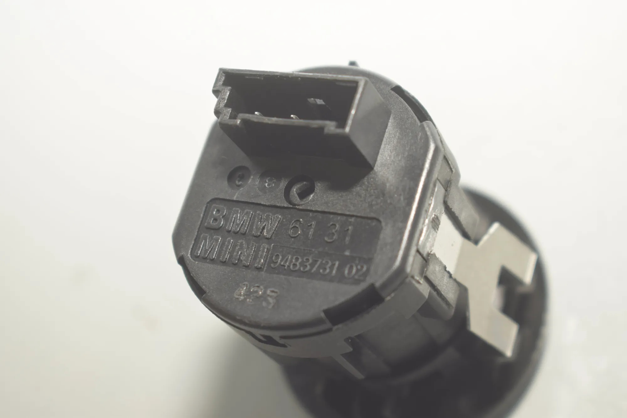 SRS Switch – OEM 9483731 · BMW iX (I20) (2021 - -) xDrive 40 2021 – 5