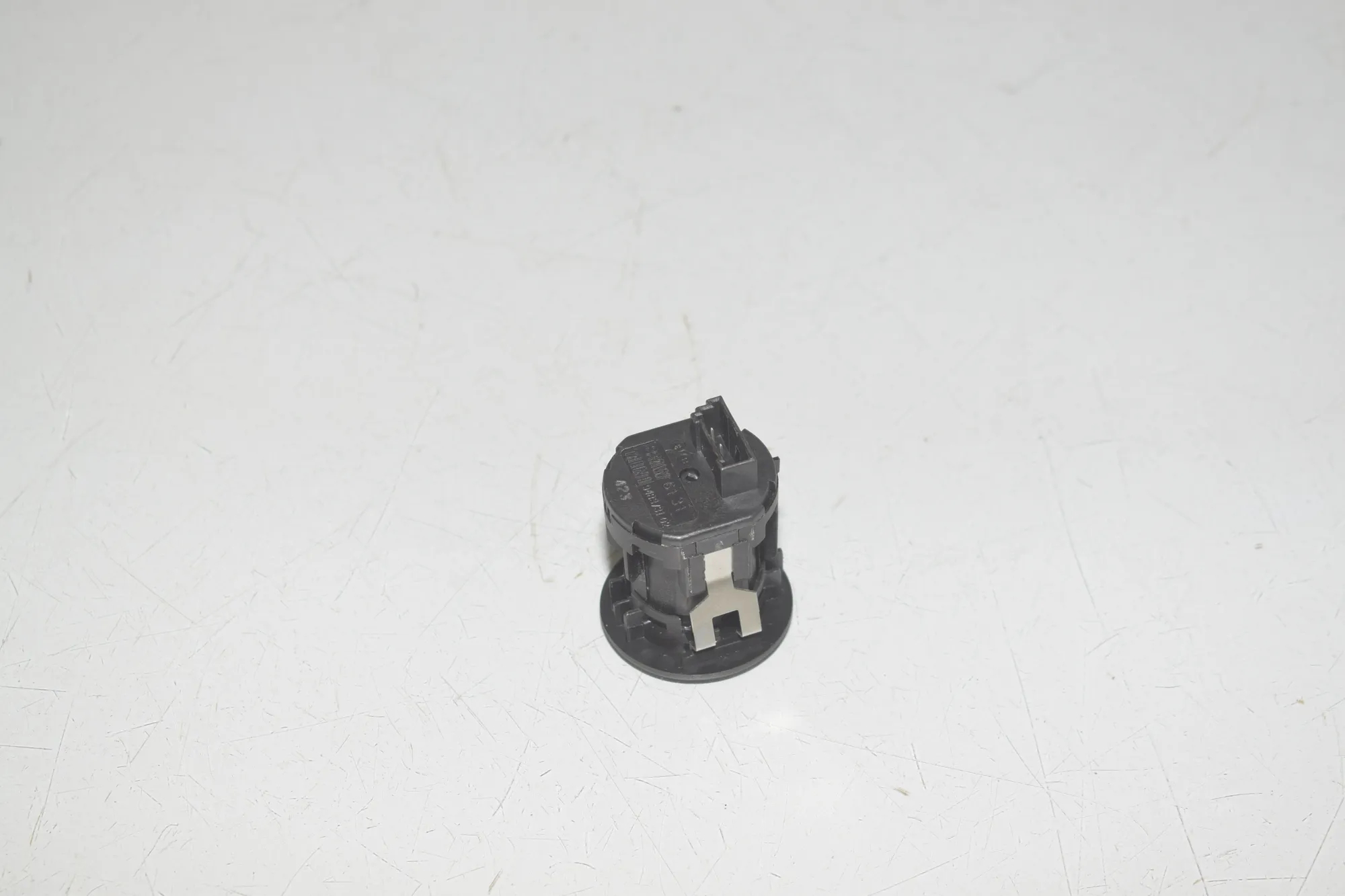 SRS Switch – OEM 9483731 · BMW iX (I20) (2021 - -) xDrive 40 2021 – 3
