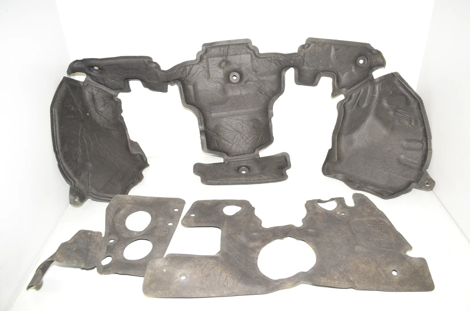 Sound Insulation – OEM 9893882 · BMW iX (I20) (2021 - -) xDrive 40 2021 – 2