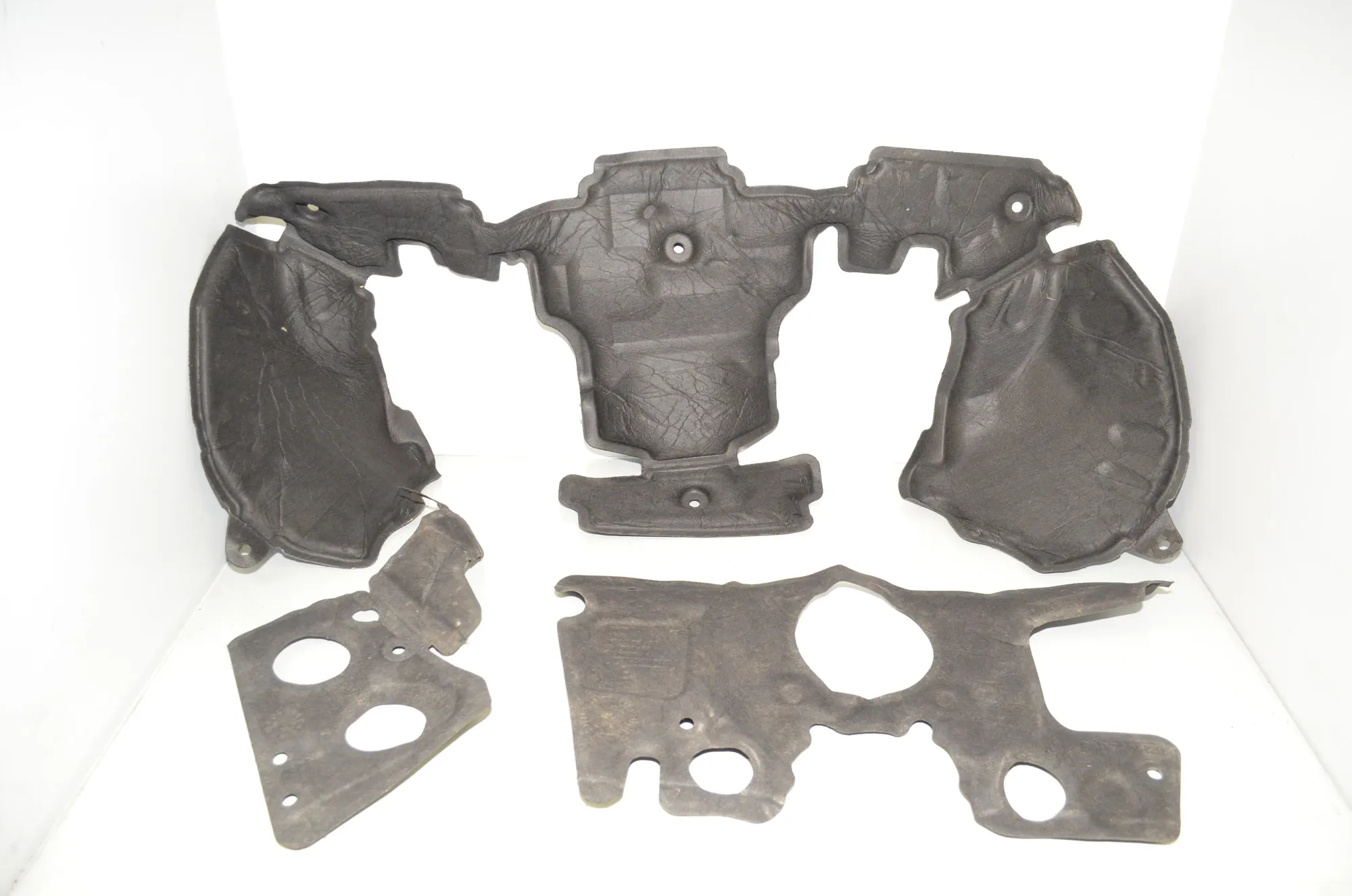 Sound Insulation – OEM 9893882 · BMW iX (I20) (2021 - -) xDrive 40 2021