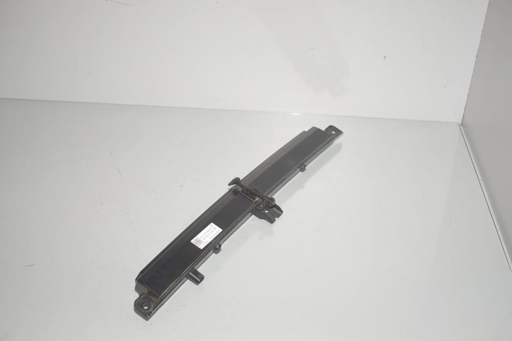 Rear Third Brake Stop Light – OEM 7953889 · BMW iX (I20) (2021 - -) xDrive 40 2021 – 2