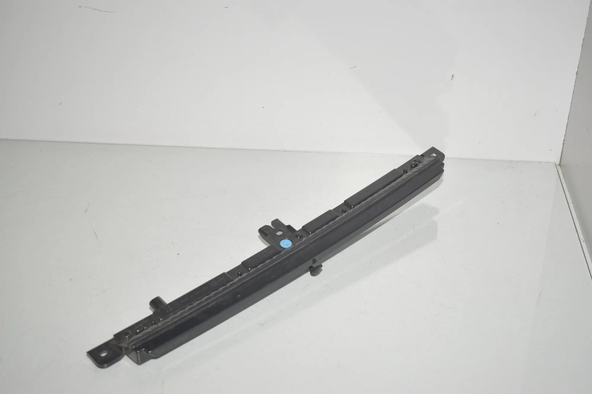 Rear Third Brake Stop Light – OEM 7953889 · BMW iX (I20) (2021 - -) xDrive 40 2021 – 3