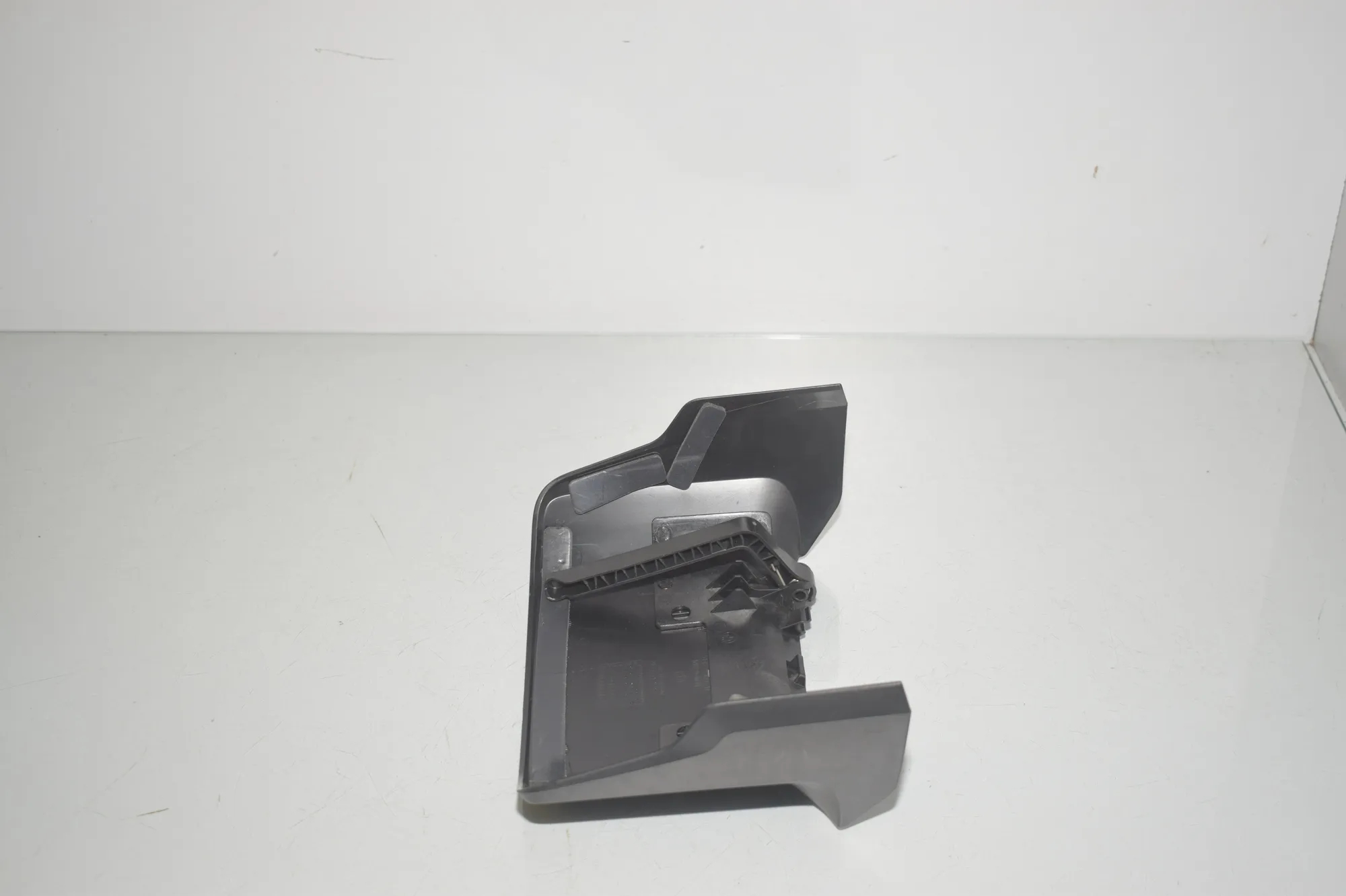 Steering Mechanism Trim – OEM 9490711 · BMW iX (I20) (2021 - -) xDrive 40 2021 – 4