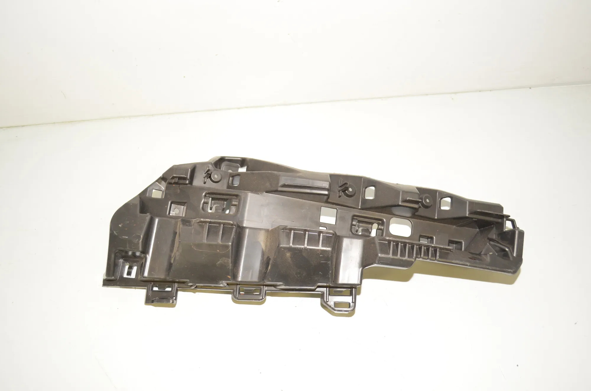 Bracket – OEM 9878962 · BMW iX (I20) (2021 - -) xDrive 40 2021 – 2