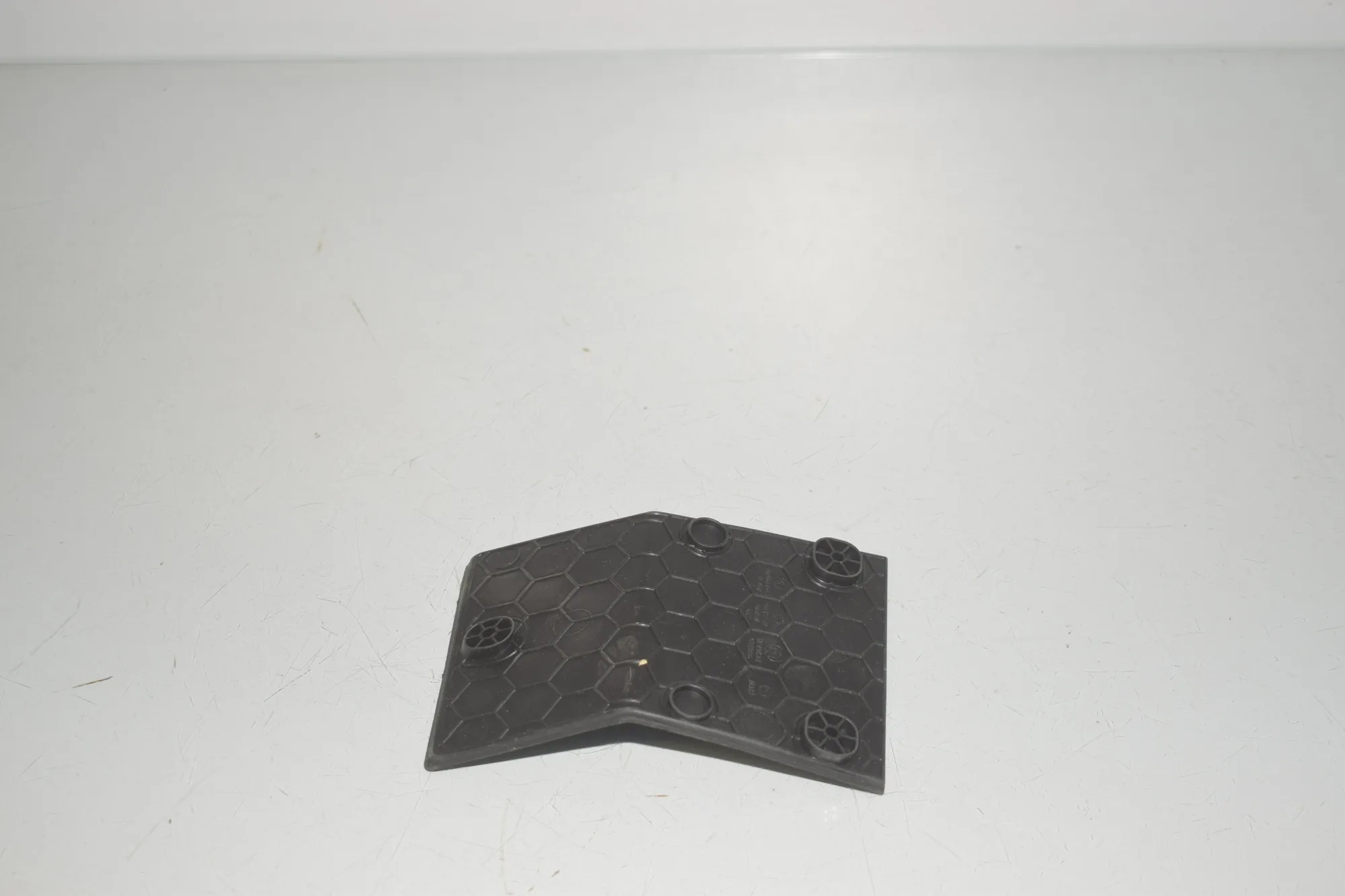 Other Interior Parts – OEM 9490585 · BMW iX (I20) (2021 - -) xDrive 40 2021 – 2
