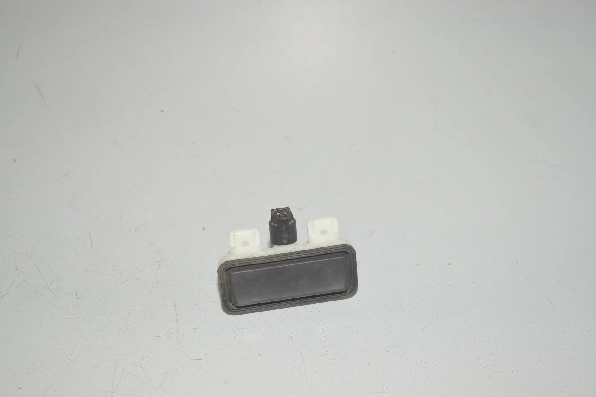 Tailgate Open Switch – OEM 7315602 · BMW iX (I20) (2021 - -) xDrive 40 2021 – 2