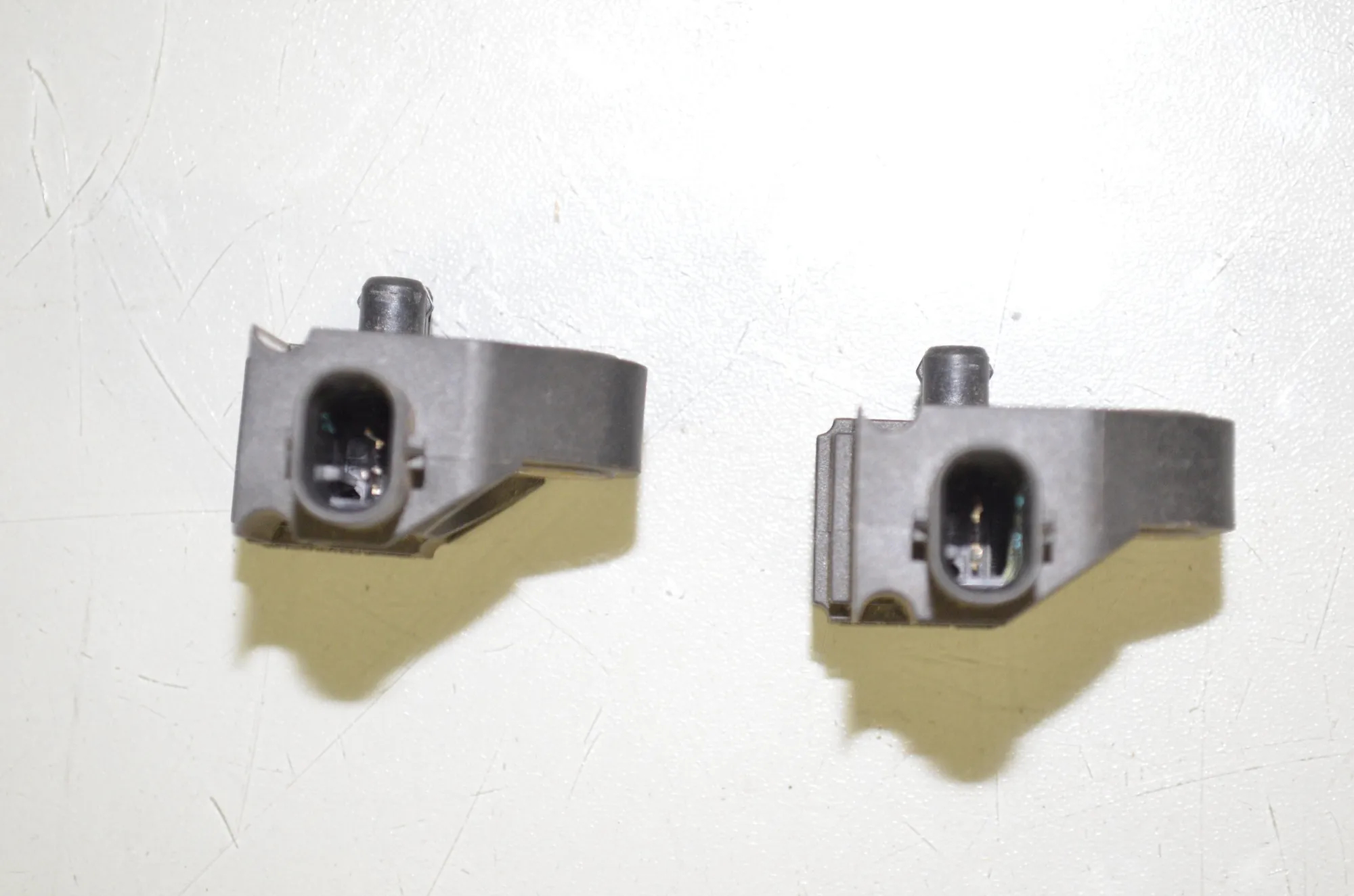 Front Right Impact Sensor – OEM 9496815 · BMW iX (I20) (2021 - -) xDrive 40 2021 – 4