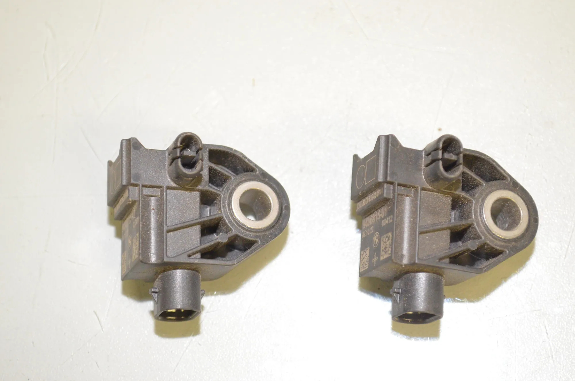 Front Right Impact Sensor – OEM 9496815 · BMW iX (I20) (2021 - -) xDrive 40 2021 – 3