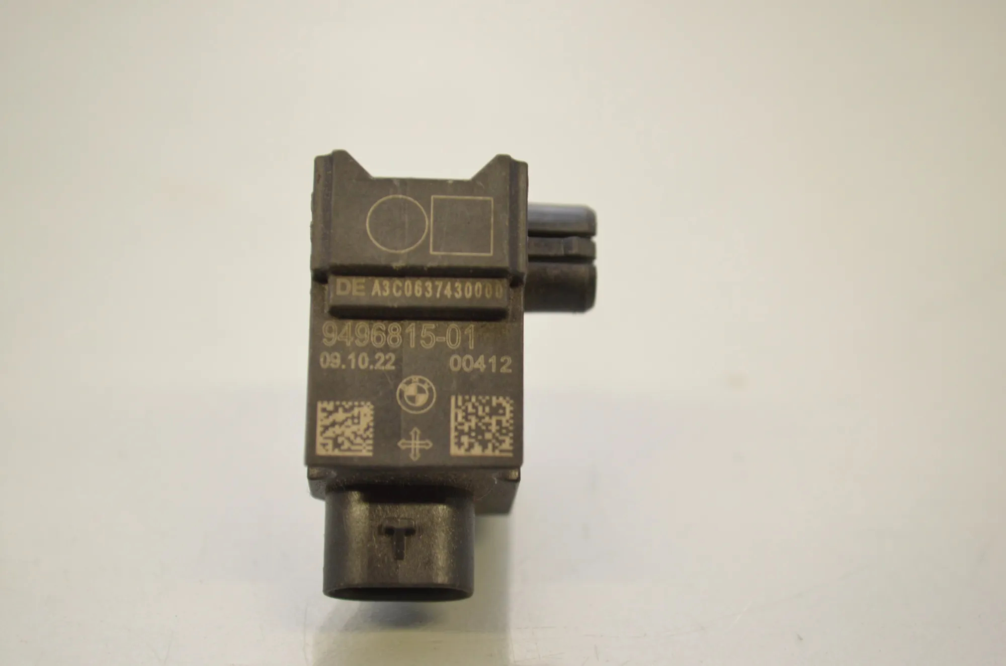 Front Right Impact Sensor – OEM 9496815 · BMW iX (I20) (2021 - -) xDrive 40 2021 – 6