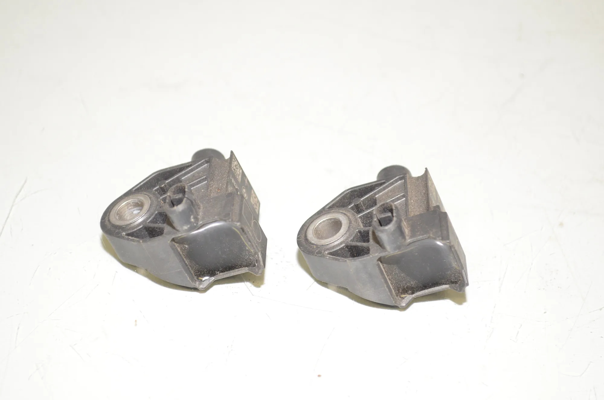 Front Right Impact Sensor – OEM 9496815 · BMW iX (I20) (2021 - -) xDrive 40 2021