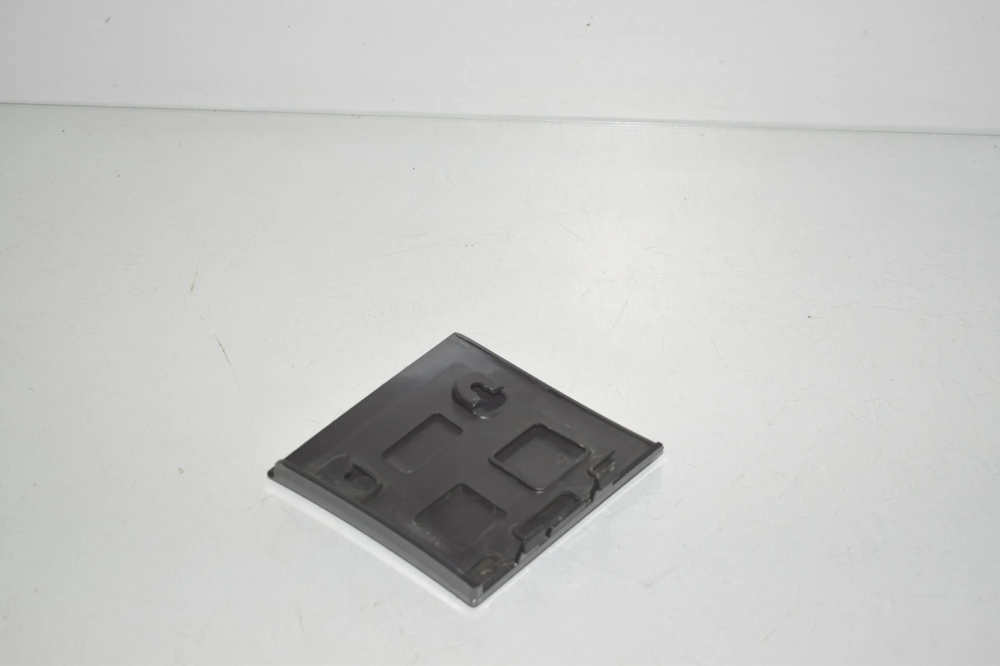 Other Trim Parts – OEM 9493040 · BMW iX (I20) (2021 - -) xDrive 40 2021 – 2