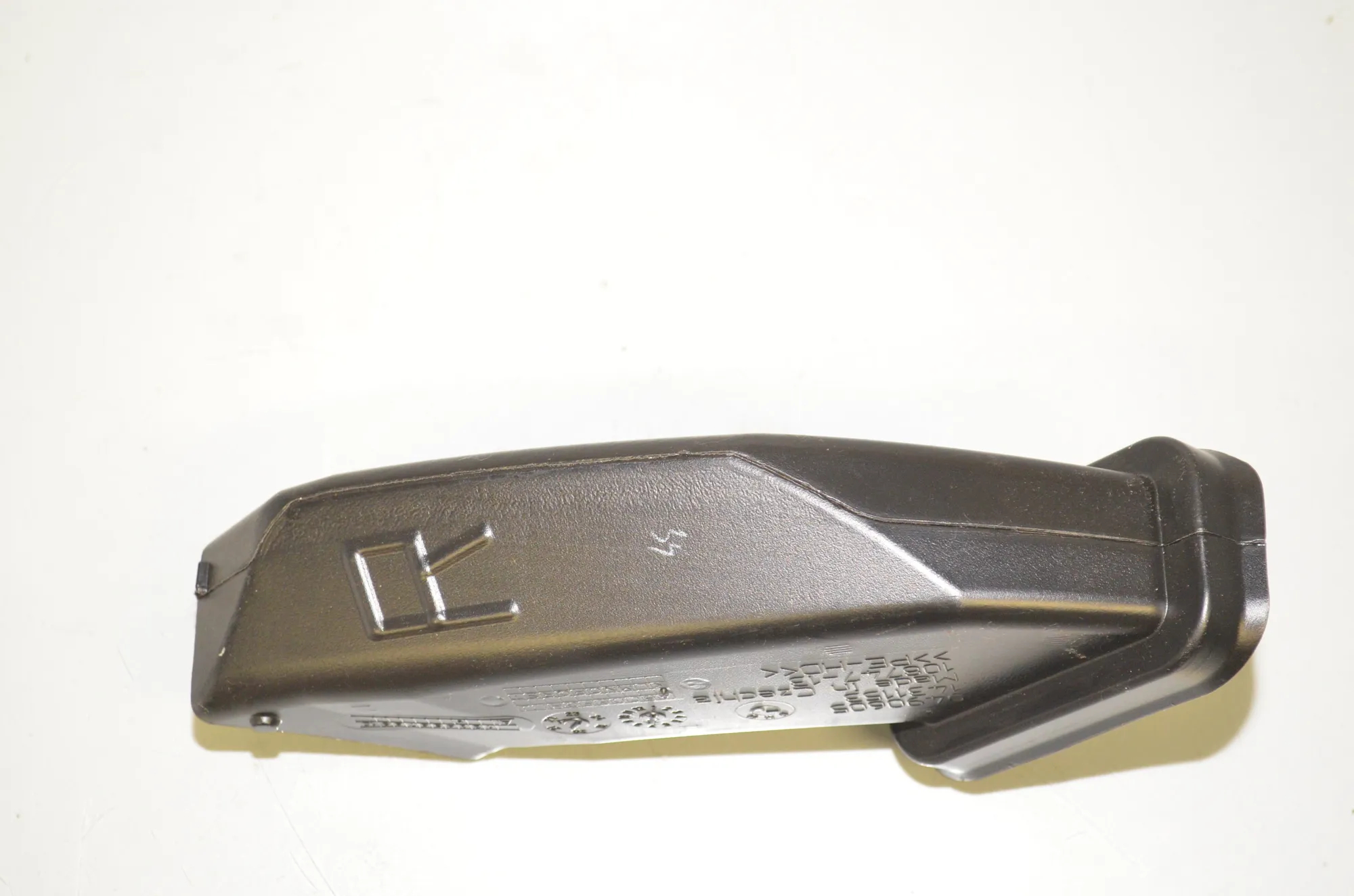 Interior Air Duct Channel – OEM 9490605 · BMW iX (I20) (2021 - -) xDrive 40 2021 – 4